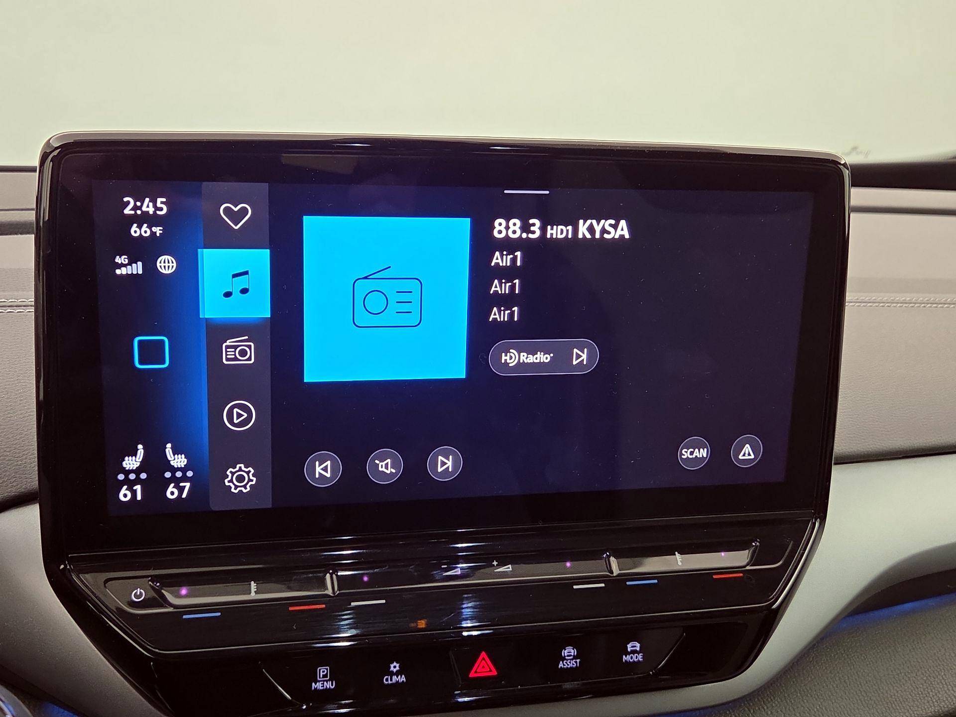 Thumbnail: 2023 Volkswagen ID.4 - 16