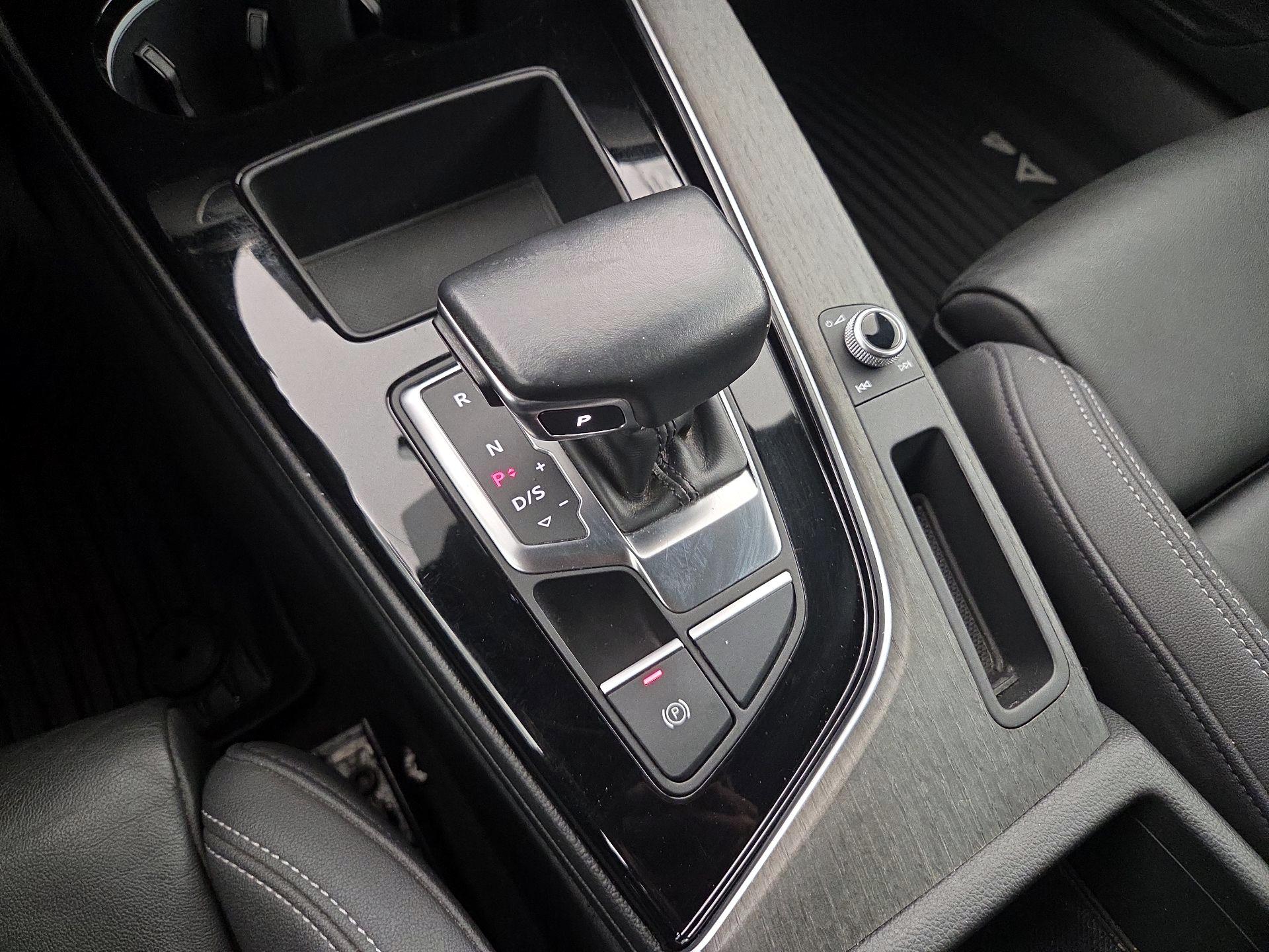 Thumbnail: 2021 Audi A4 - 17