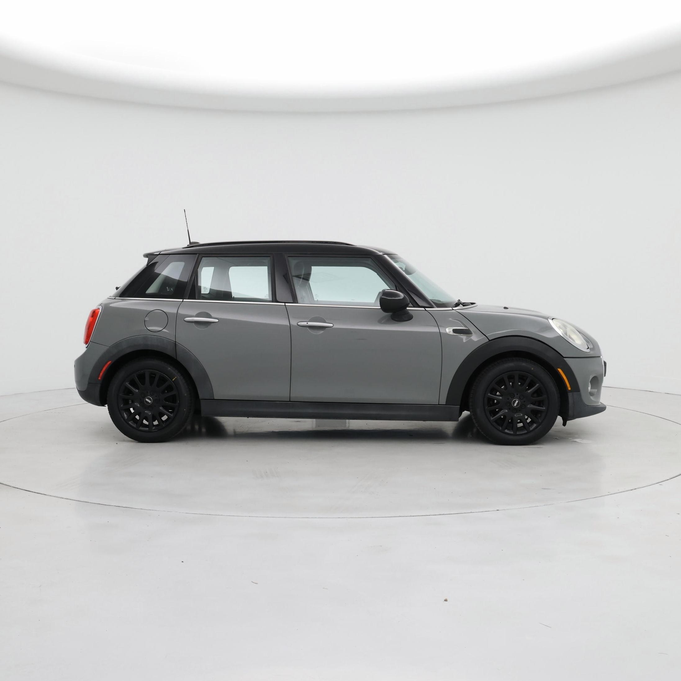 Thumbnail: 2015 MINI Cooper Hardtop - 7
