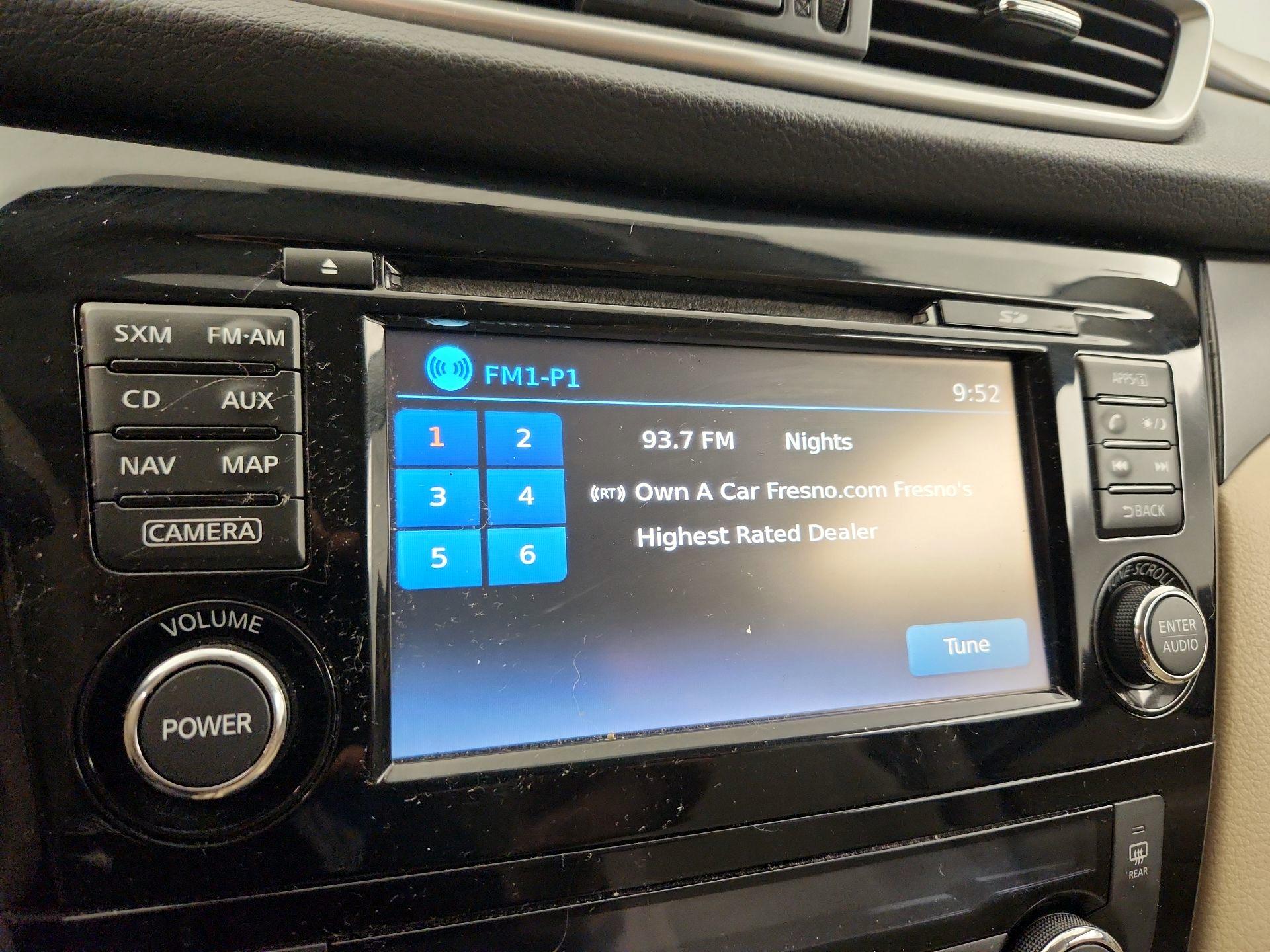 Thumbnail: 2015 Nissan Rogue - 15