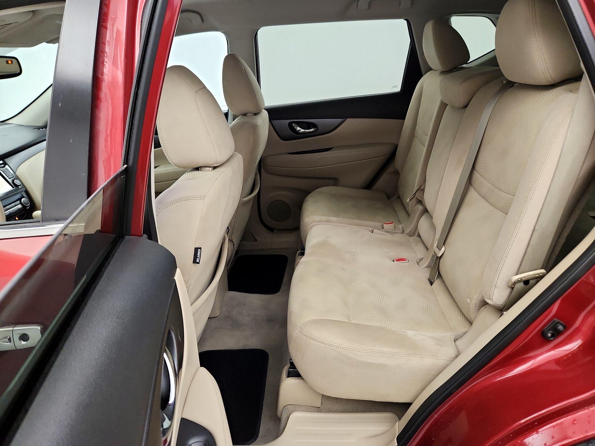 Thumbnail: 2015 Nissan Rogue - 19