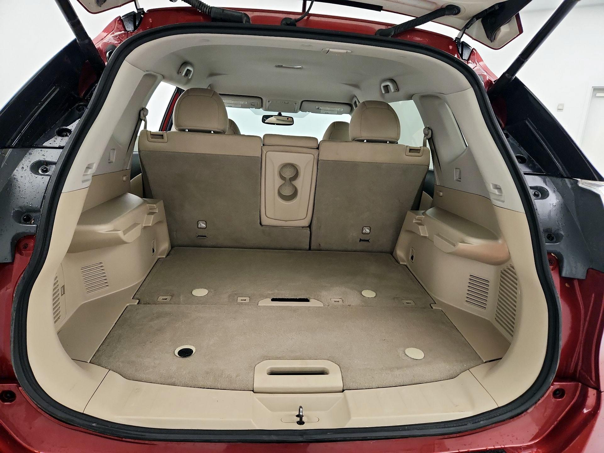 Thumbnail: 2015 Nissan Rogue - 20