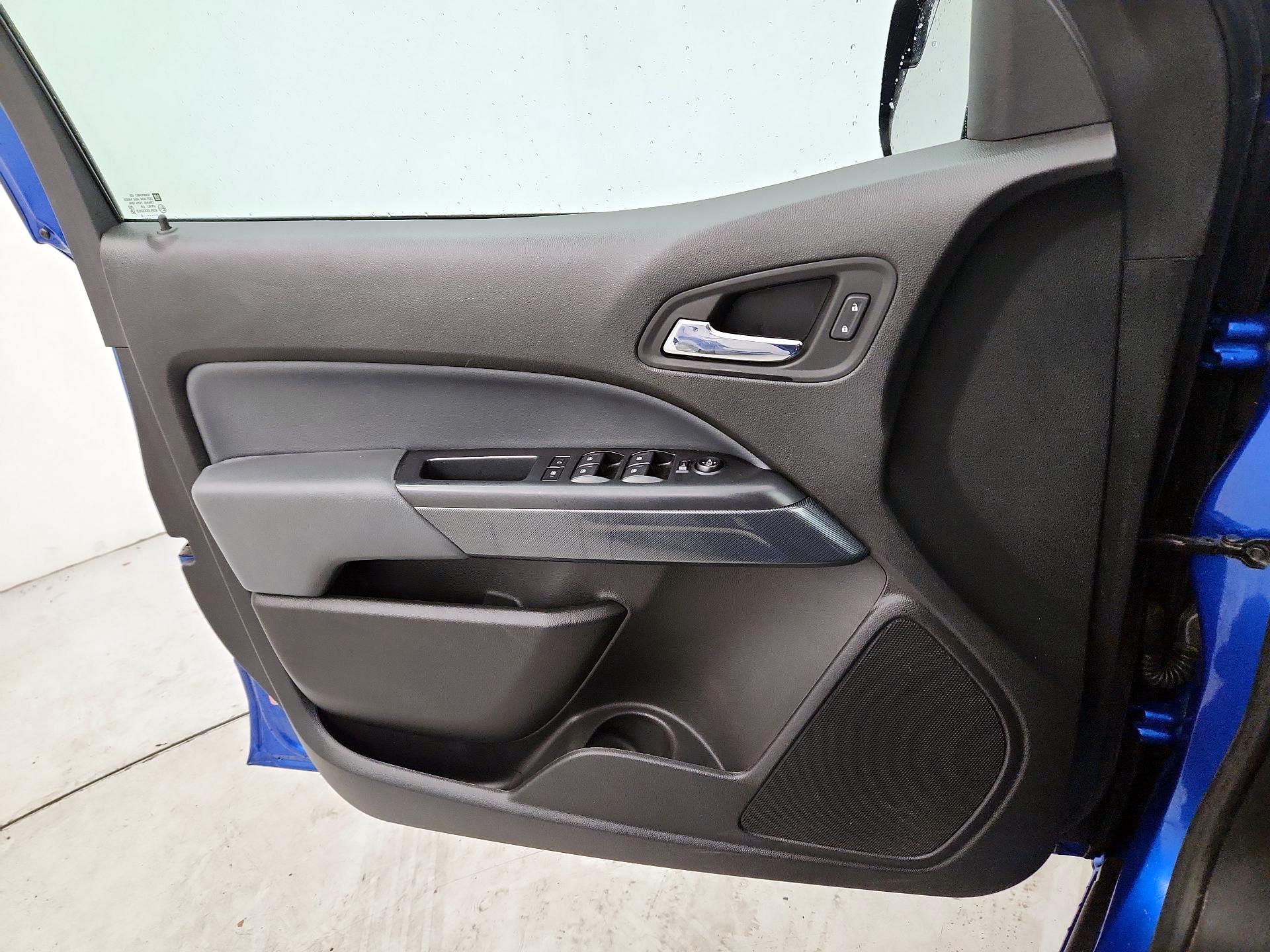 Thumbnail: 2020 Chevrolet Colorado - 12