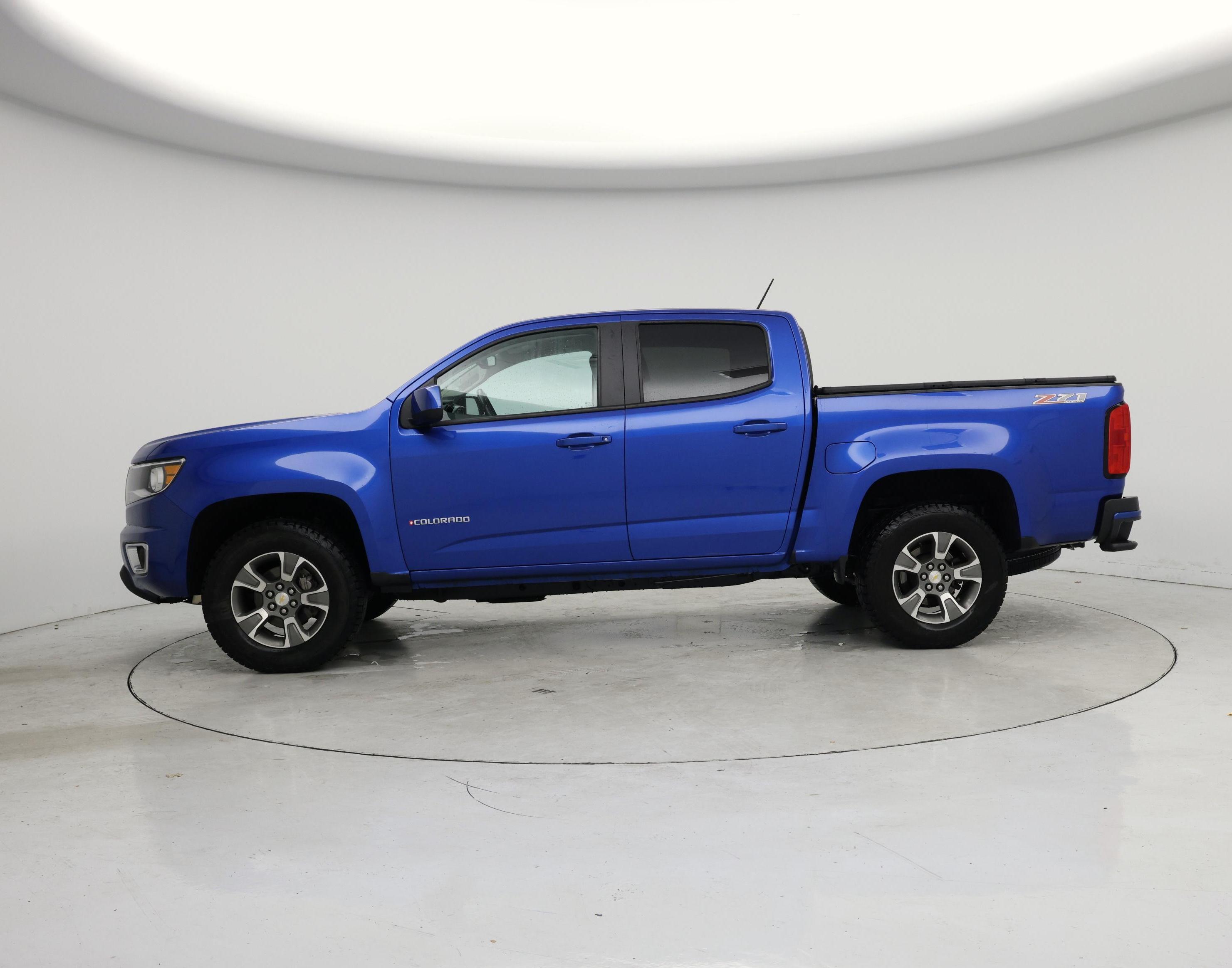 Thumbnail: 2020 Chevrolet Colorado - 3