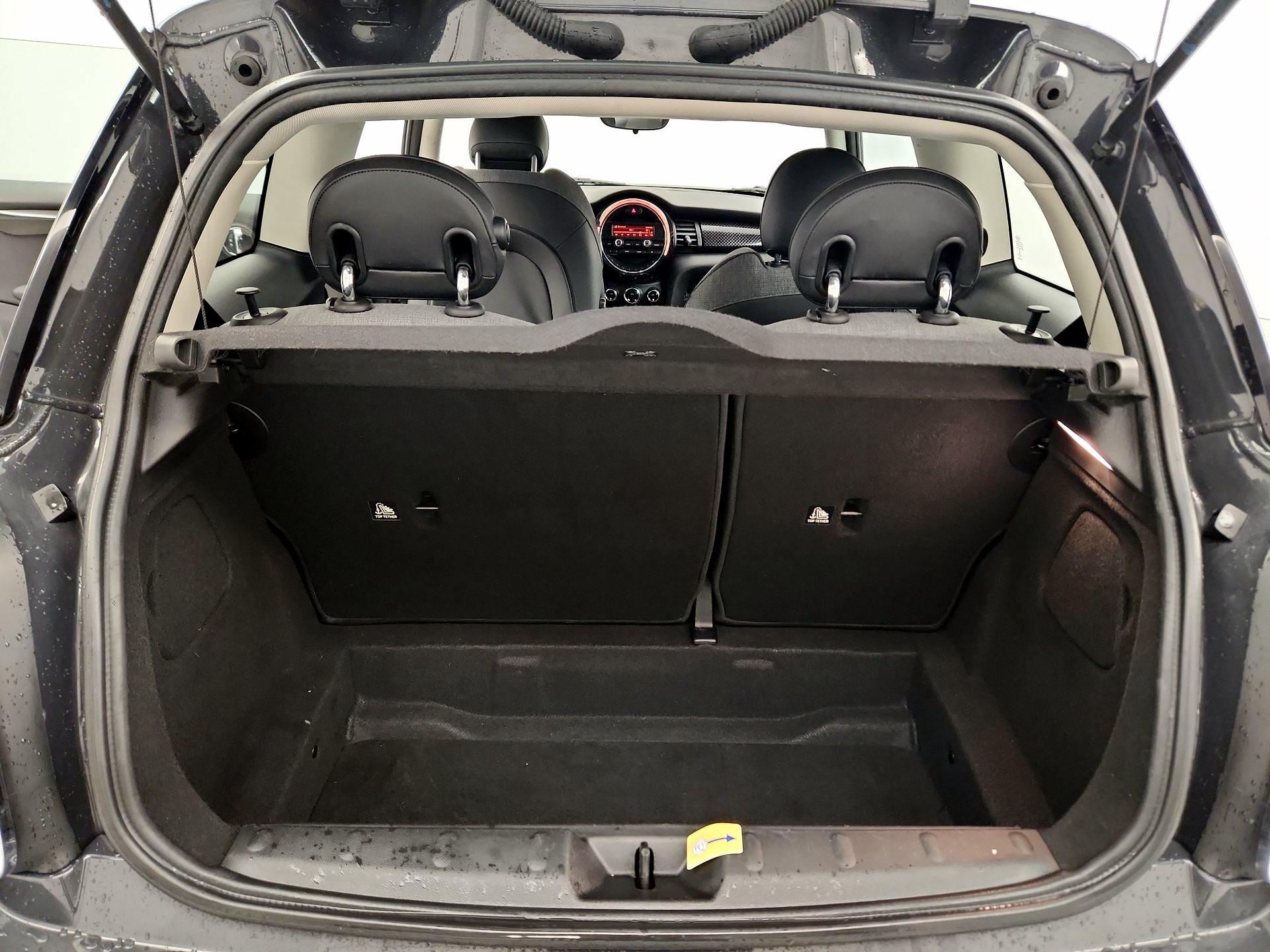 Thumbnail: 2015 MINI Cooper Hardtop - 19