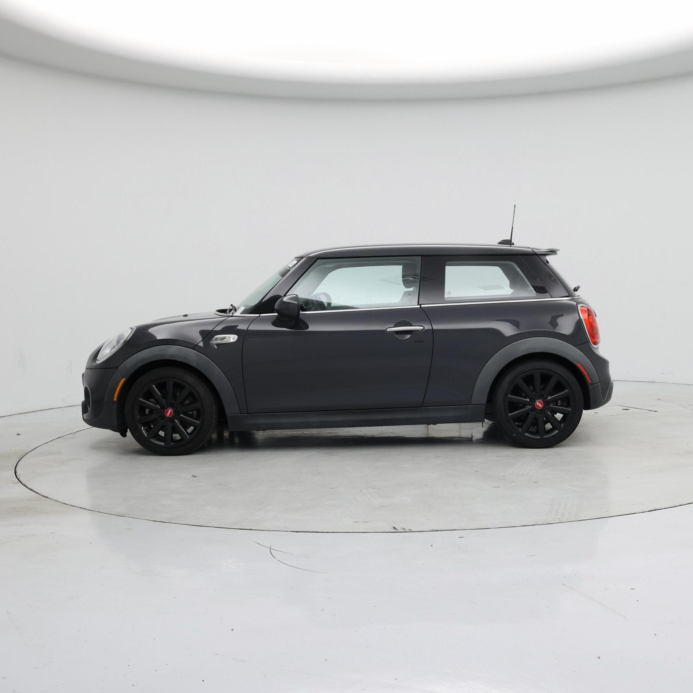 Thumbnail: 2015 MINI Cooper Hardtop - 3