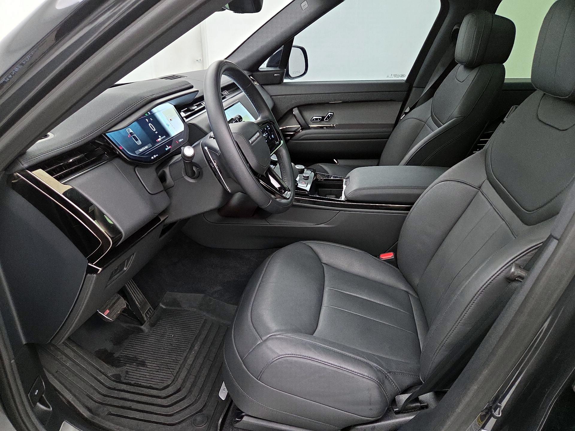 Thumbnail: 2023 Land Rover Range Rover Sport - 11