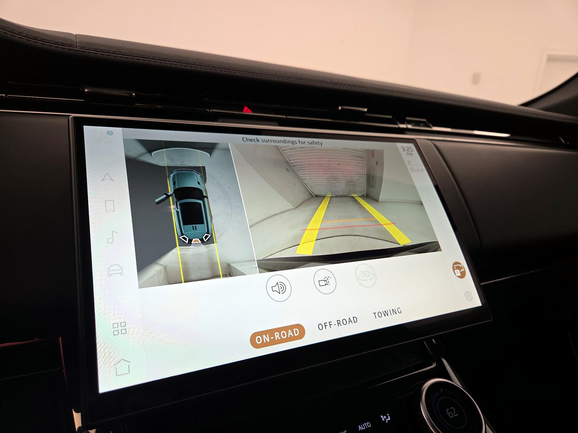 Thumbnail: 2023 Land Rover Range Rover Sport - 14