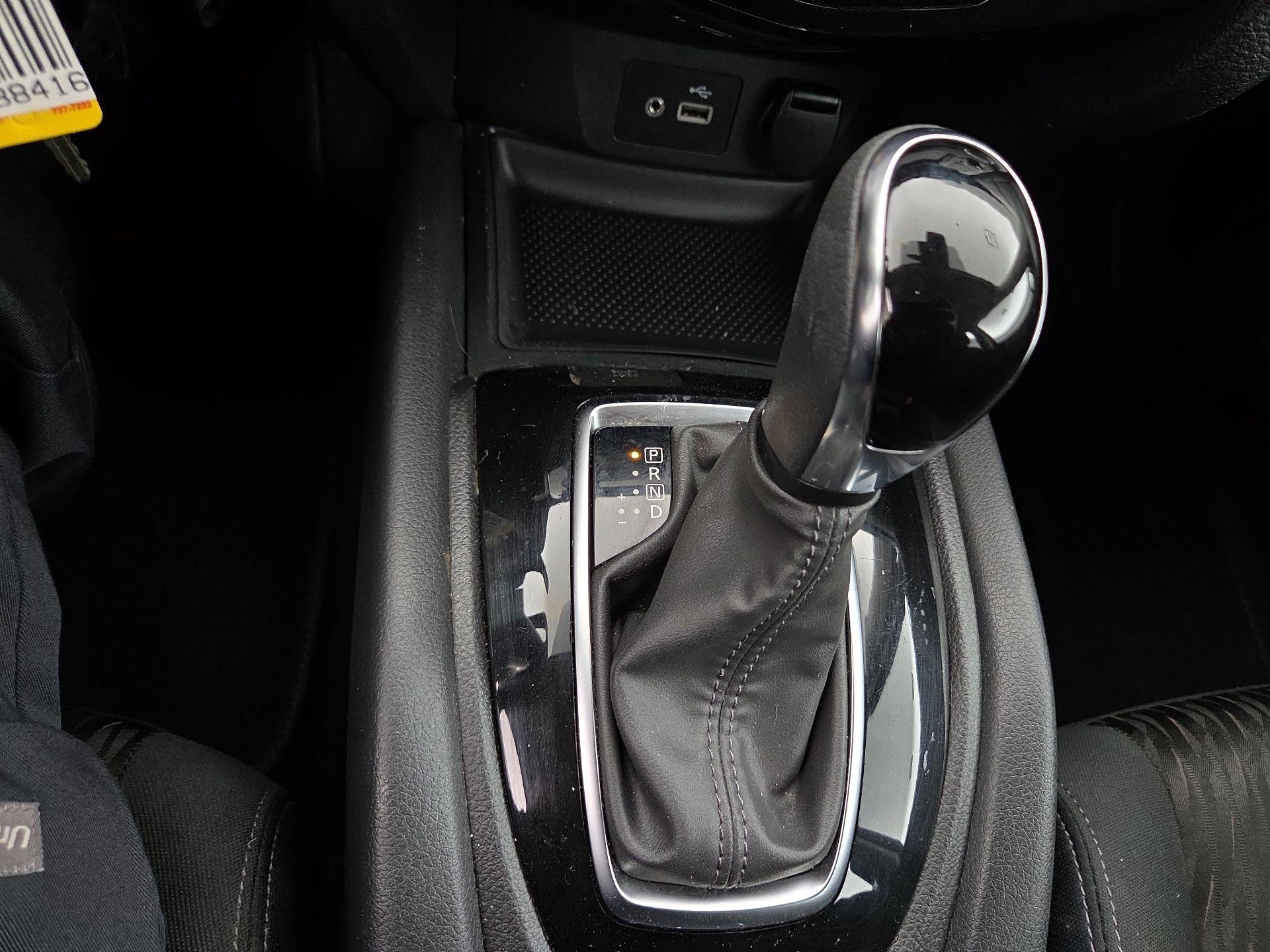 Thumbnail: 2020 Nissan Rogue - 17