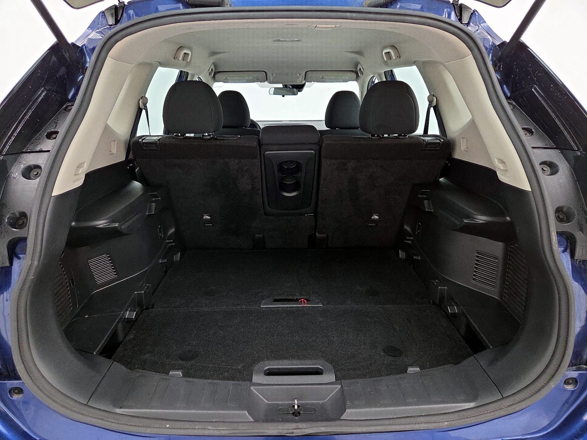 Thumbnail: 2020 Nissan Rogue - 20