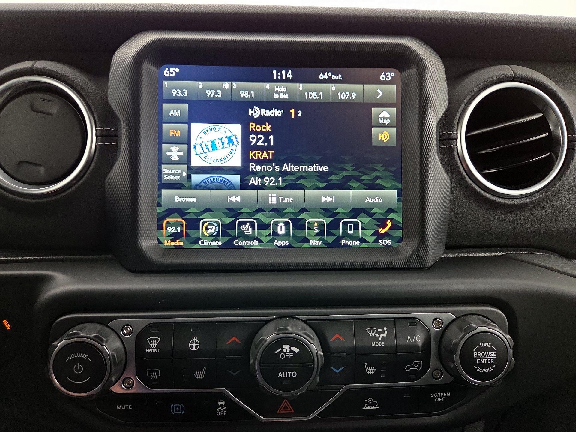 Thumbnail: 2022 Jeep Wrangler - 16