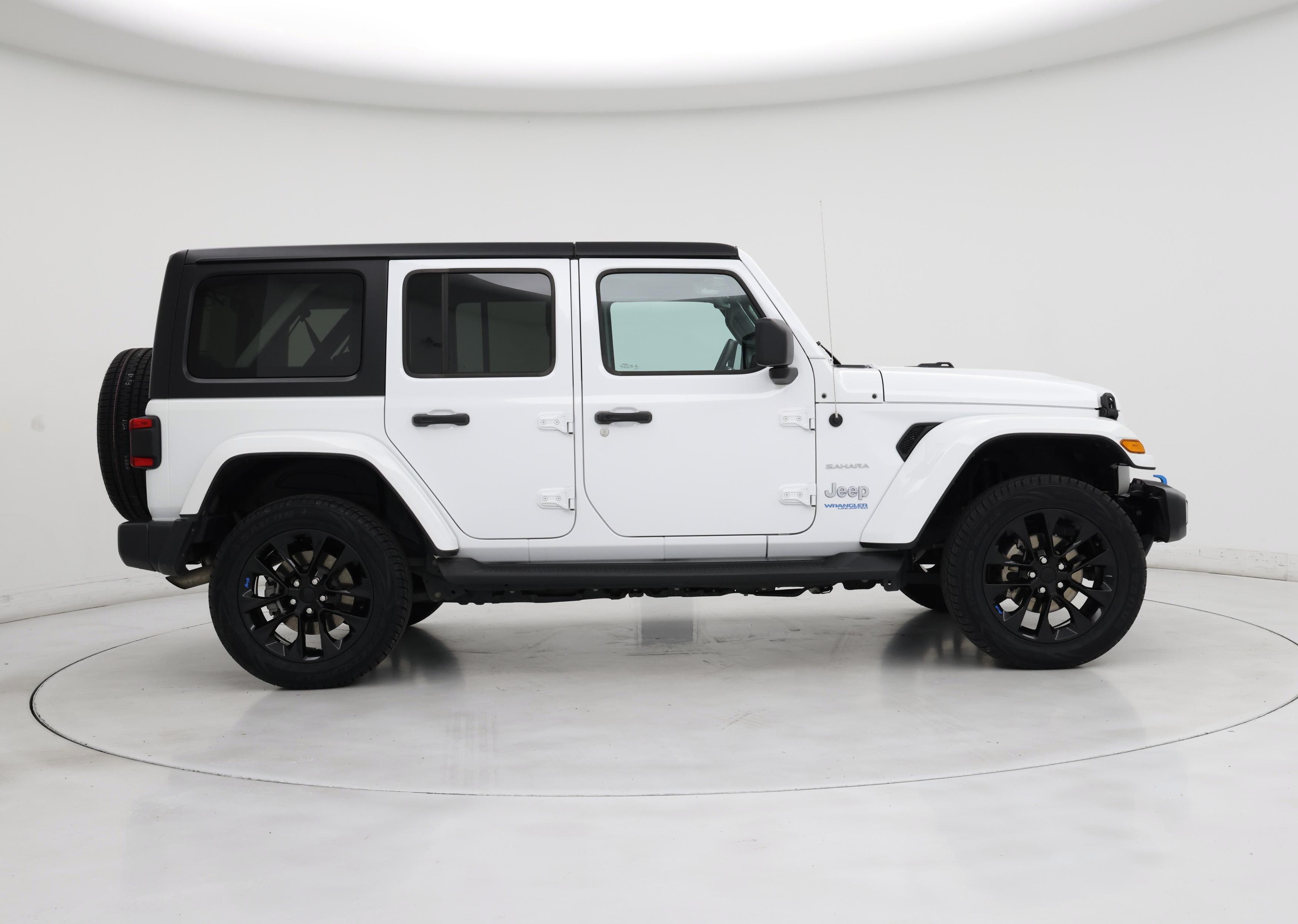 Thumbnail: 2022 Jeep Wrangler - 7