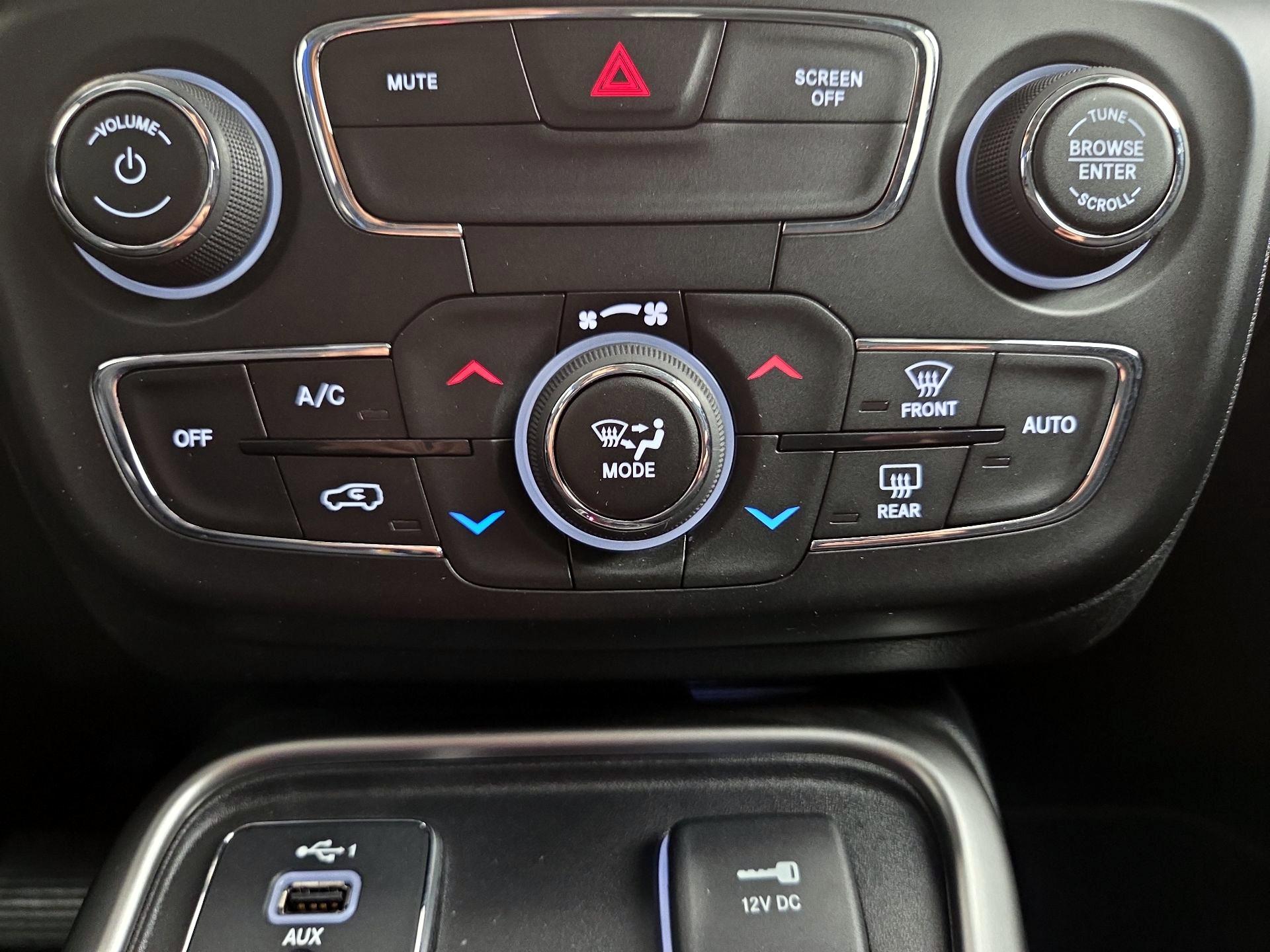 Thumbnail: 2021 Jeep Compass - 16