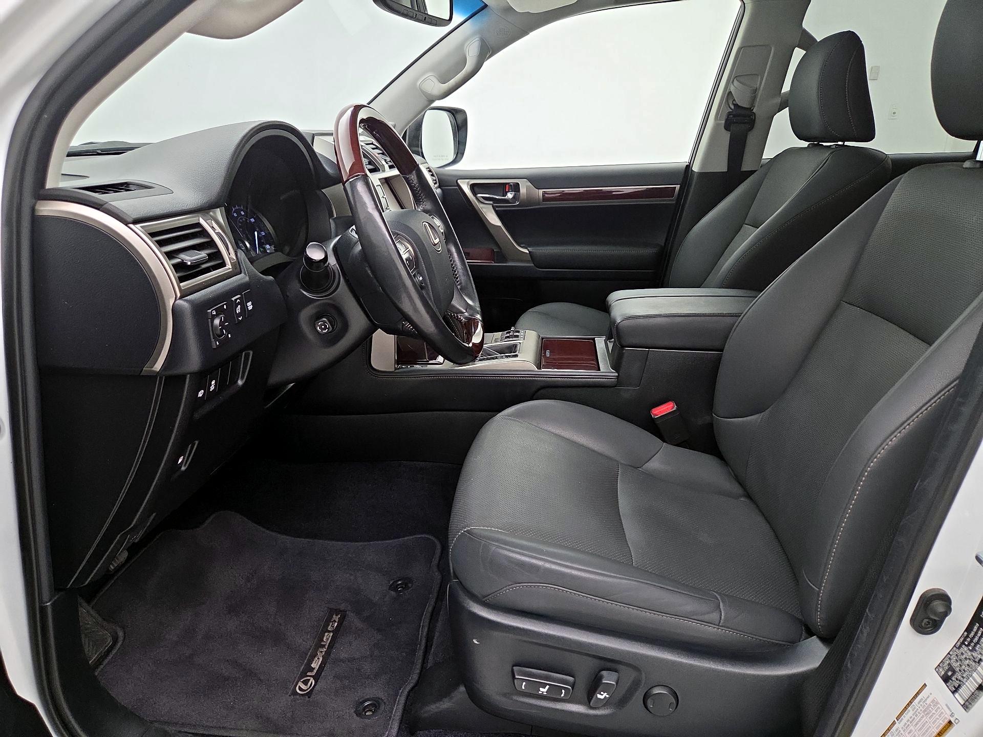 Thumbnail: 2019 Lexus GX - 11