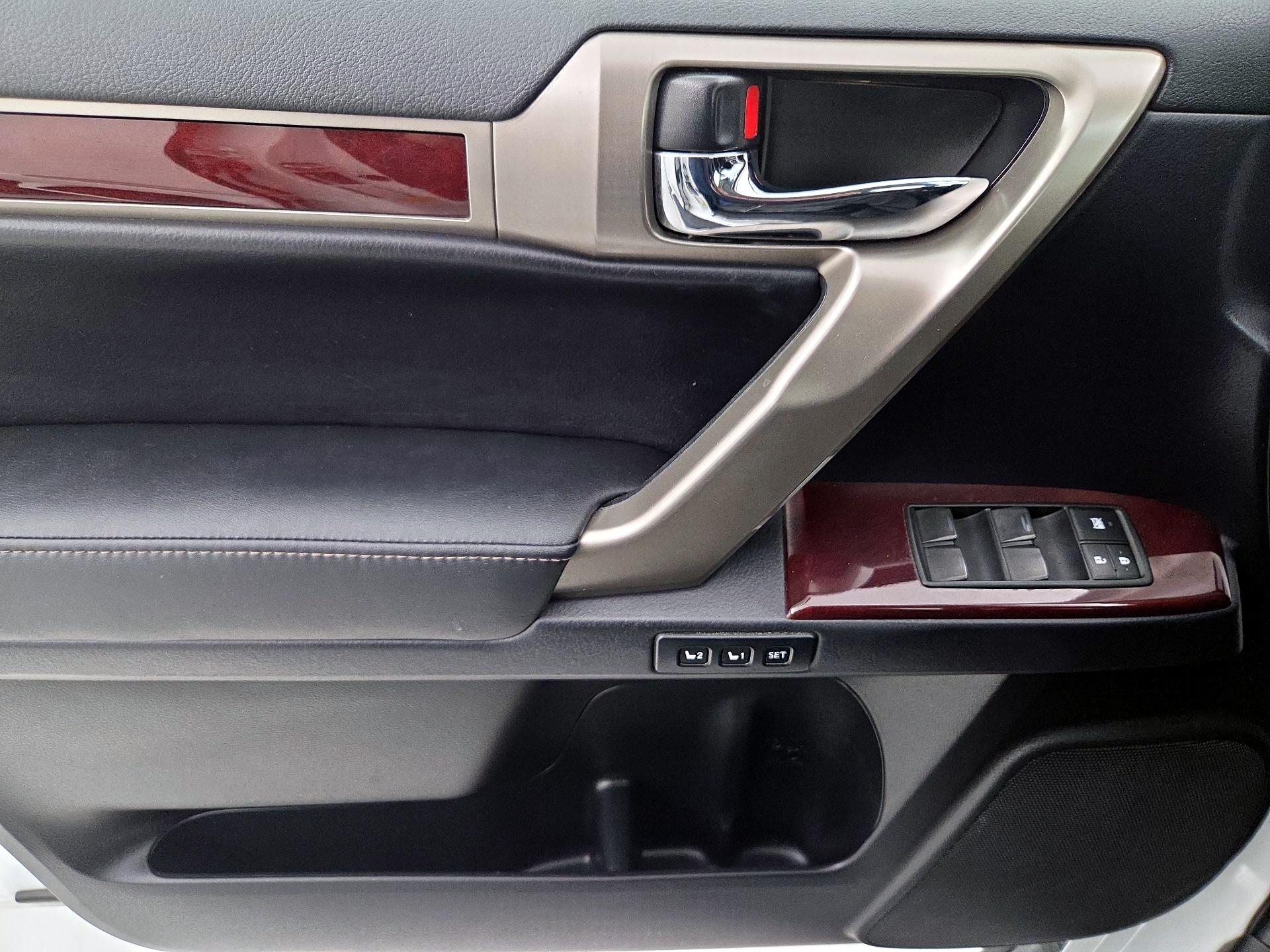 Thumbnail: 2019 Lexus GX - 12