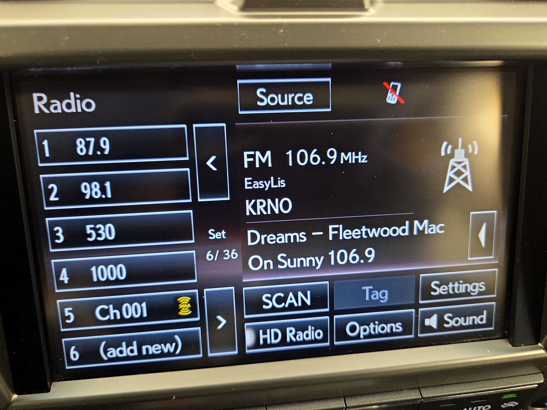 Thumbnail: 2019 Lexus GX - 15