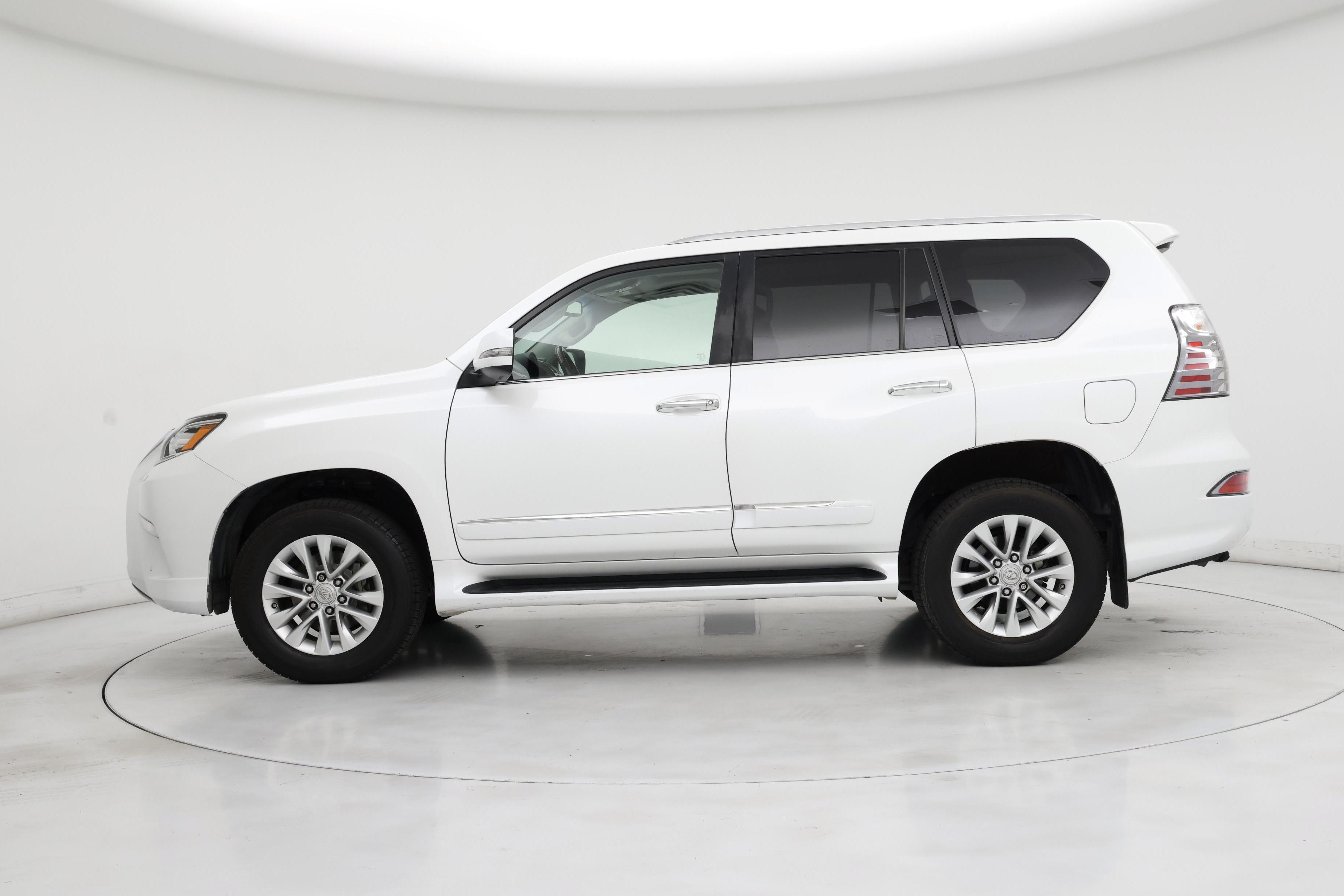 Thumbnail: 2019 Lexus GX - 3