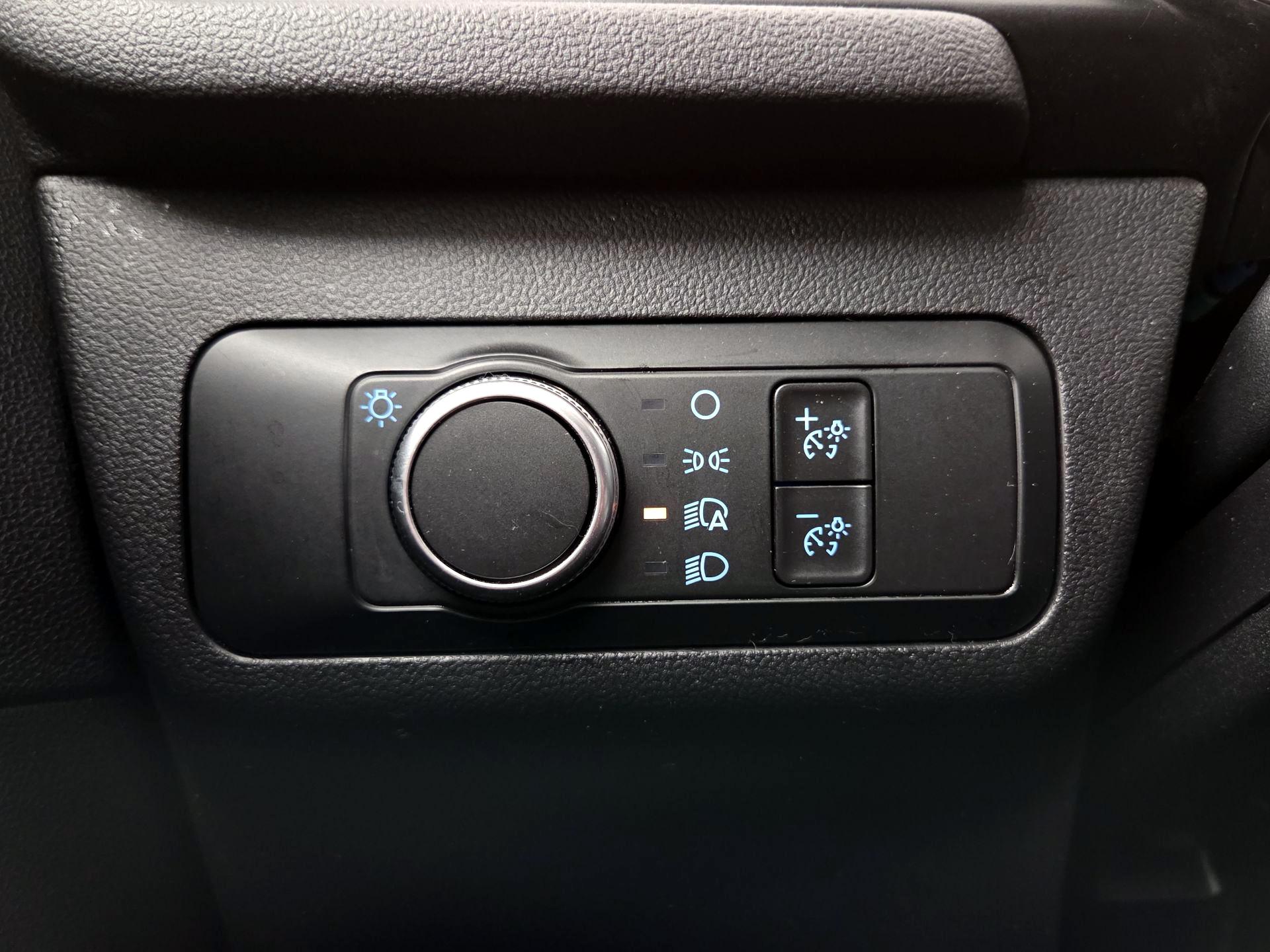 Thumbnail: 2022 Ford Escape - 13