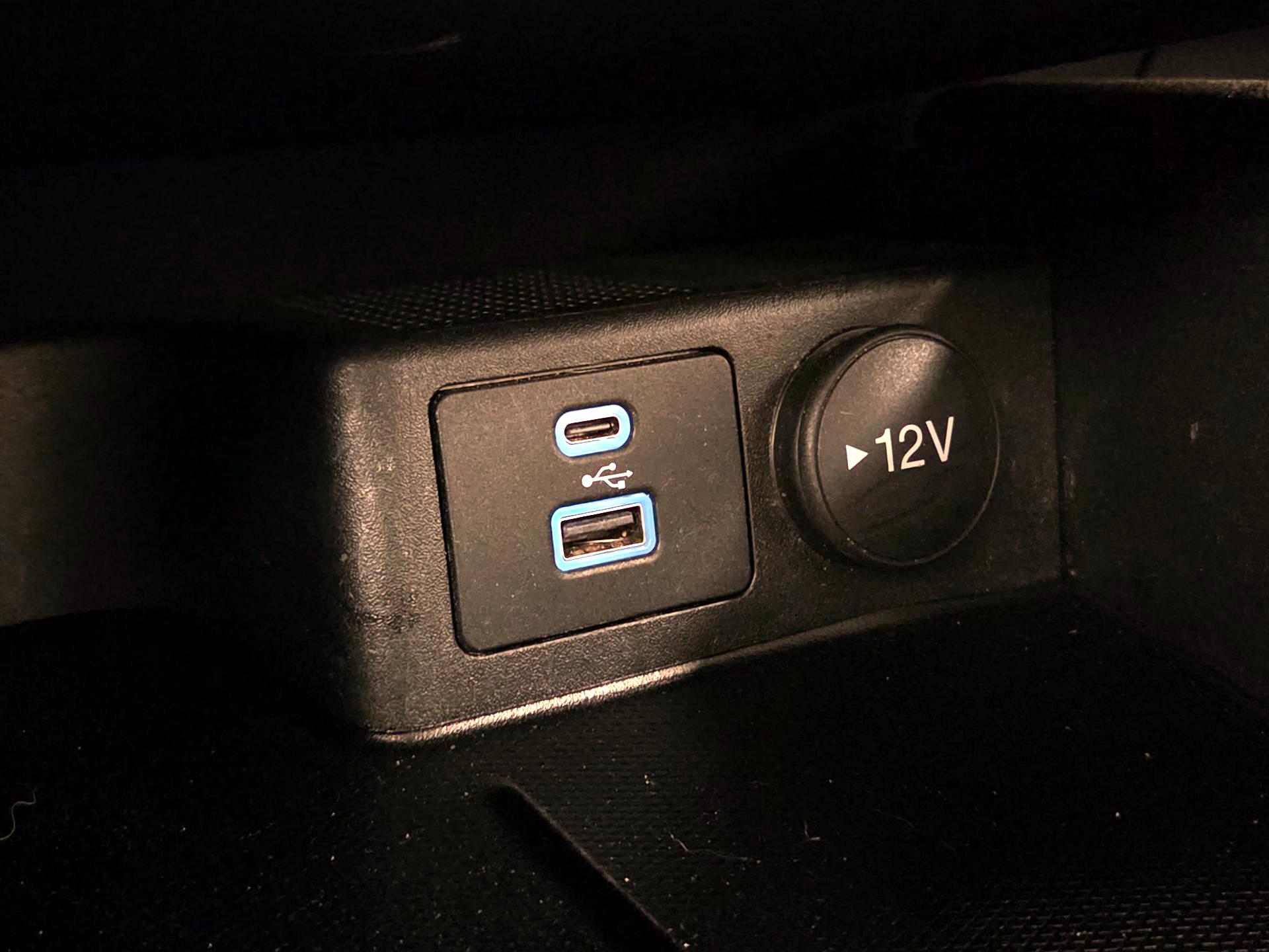 Thumbnail: 2022 Ford Escape - 18