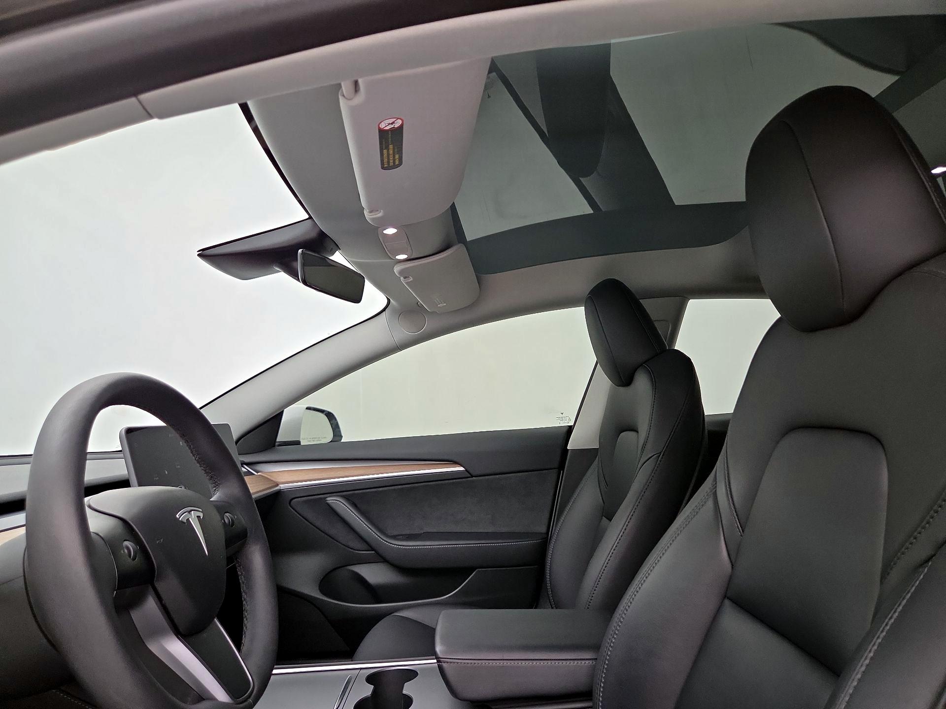 Thumbnail: 2023 Tesla Model 3 - 18