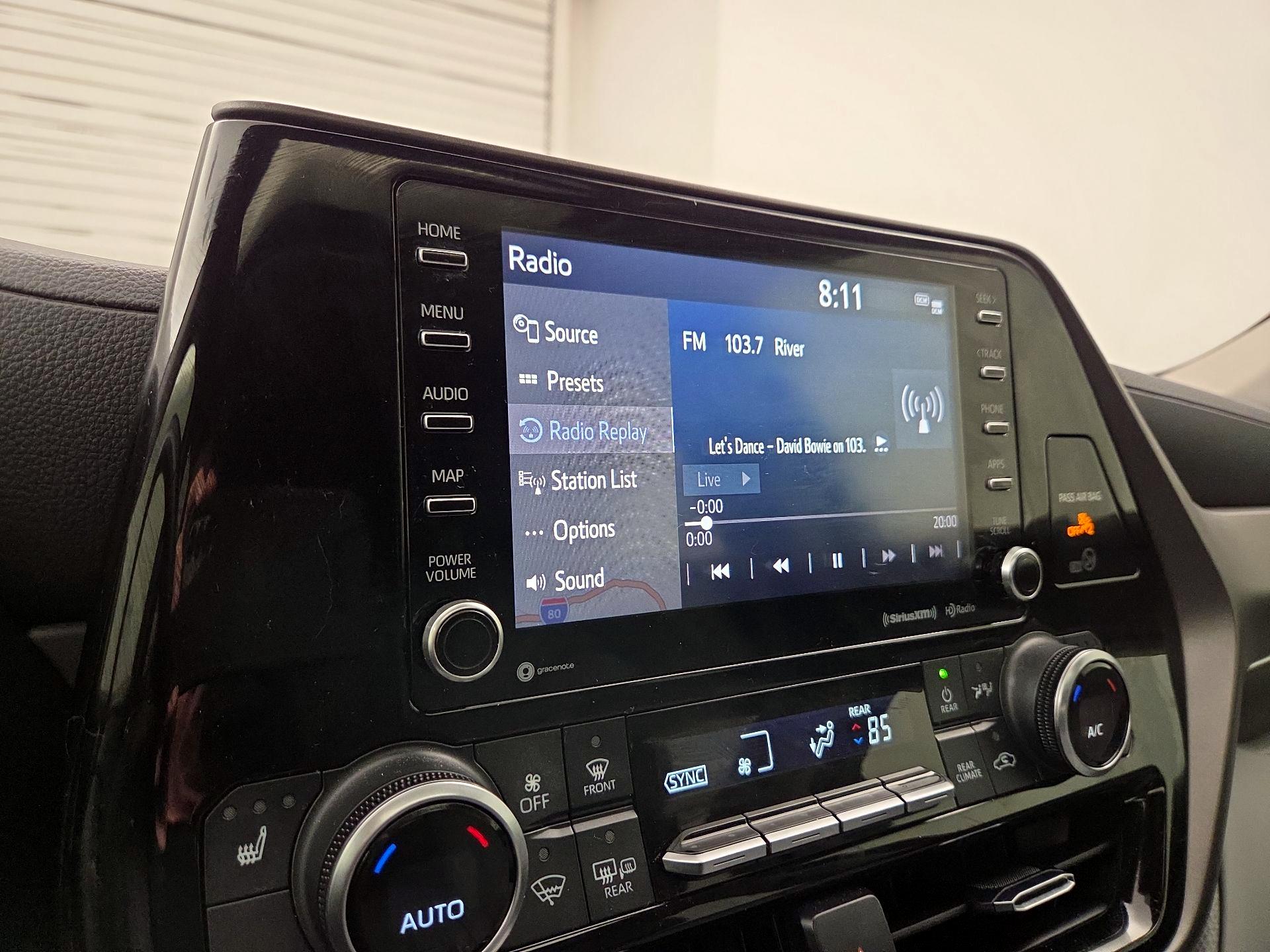 Thumbnail: 2022 Toyota Highlander - 16