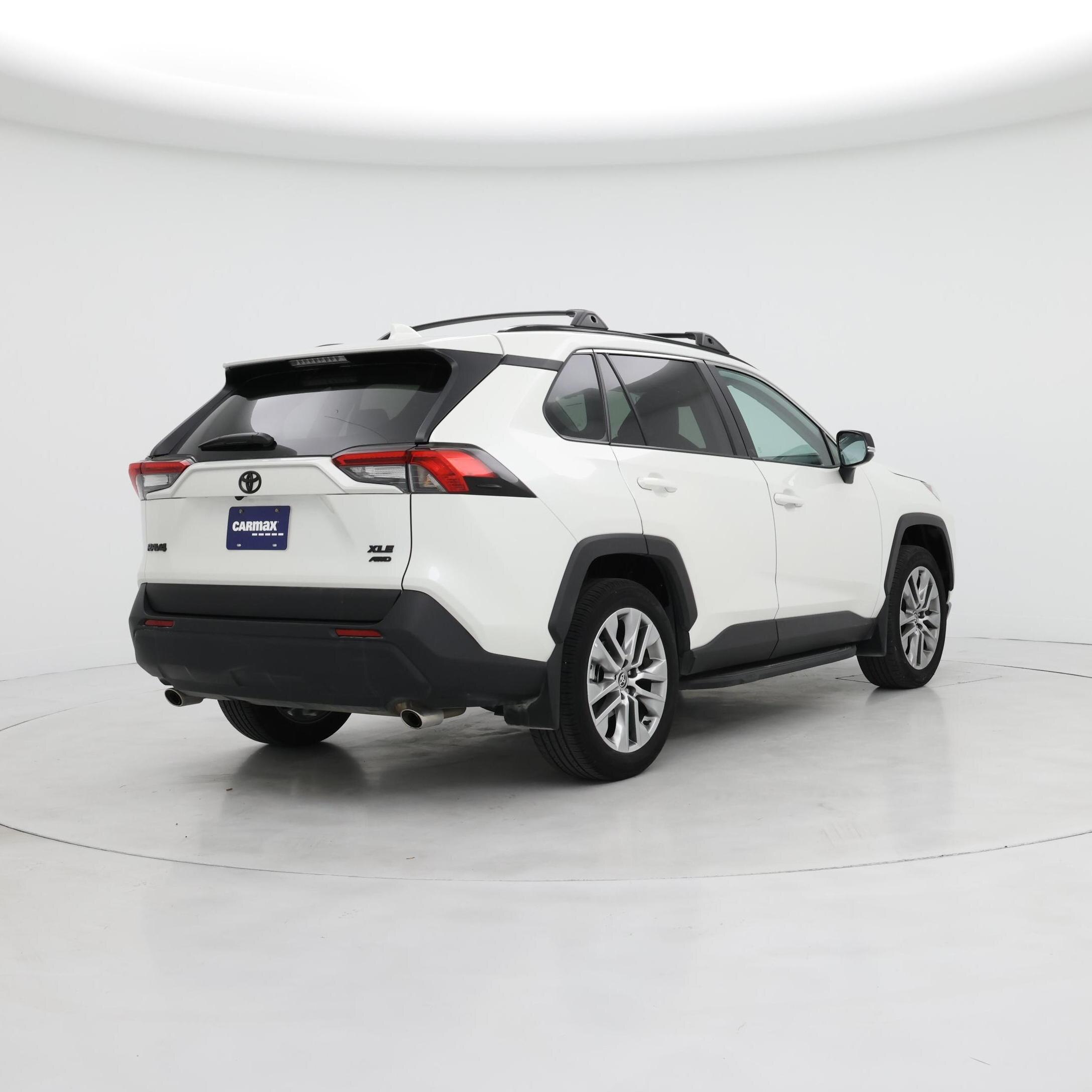 Thumbnail: 2022 Toyota RAV4 - 8