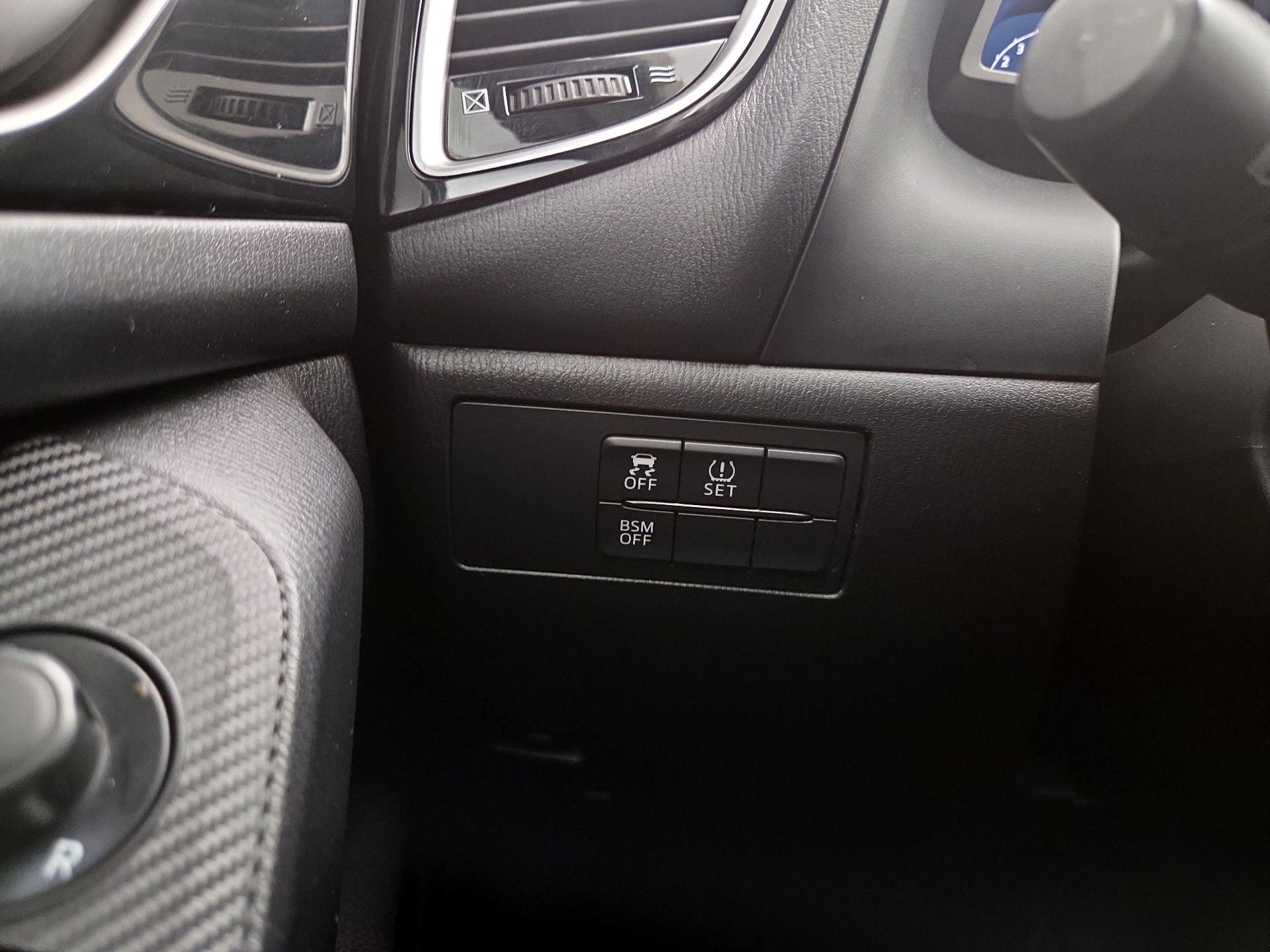 Thumbnail: 2016 Mazda Mazda3 - 13