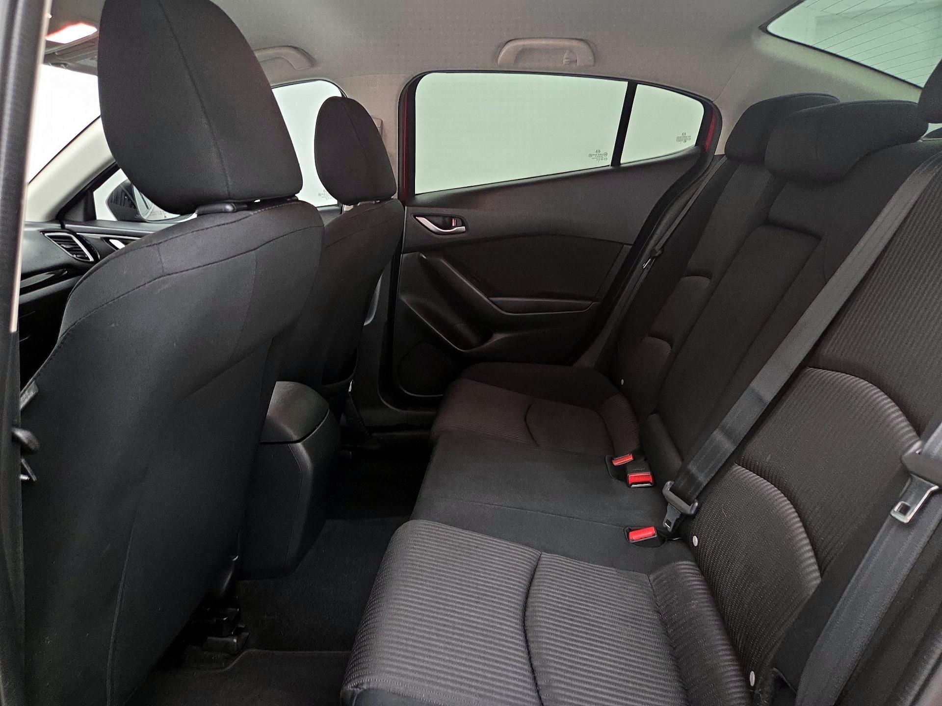 Thumbnail: 2016 Mazda Mazda3 - 18