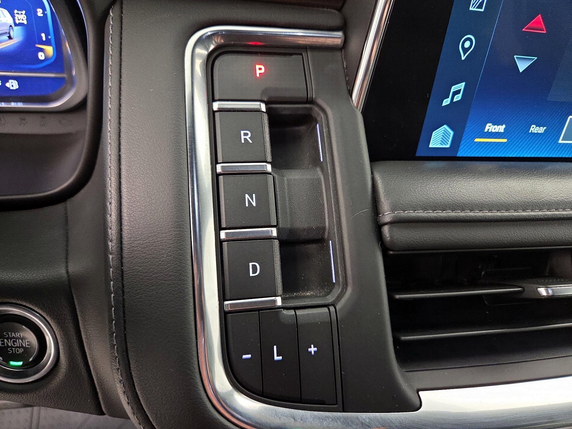 Thumbnail: 2023 Chevrolet Tahoe - 17