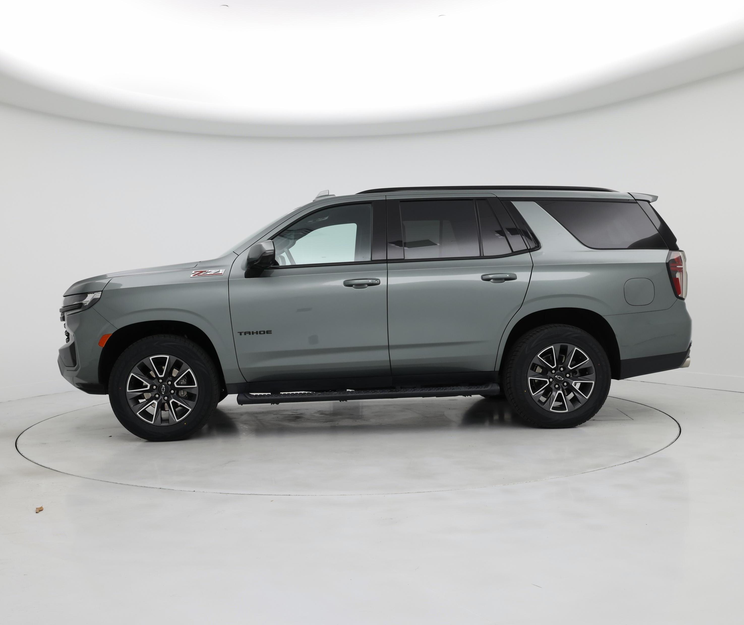 Thumbnail: 2023 Chevrolet Tahoe - 3