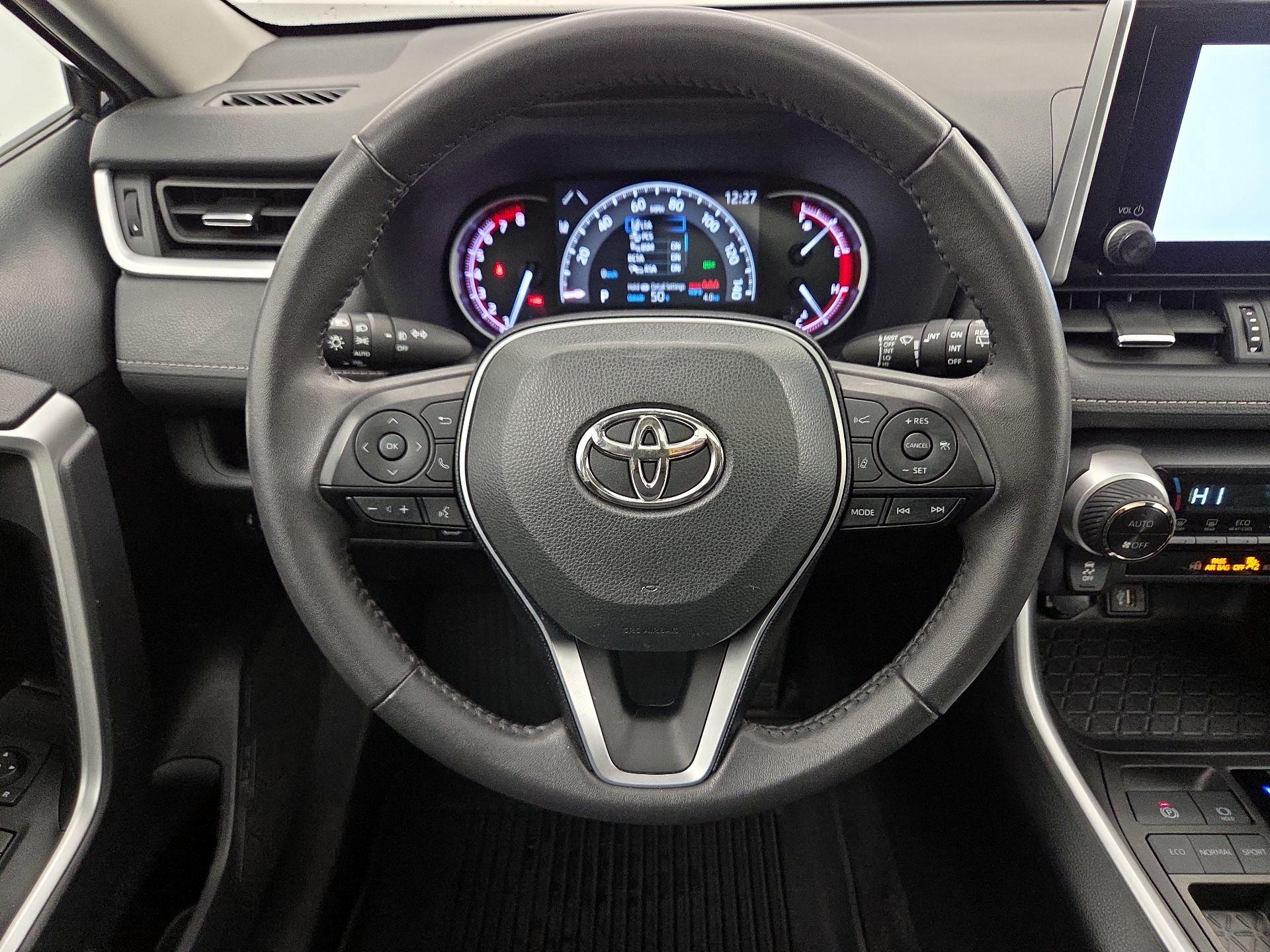 Thumbnail: 2024 Toyota RAV4 - 10