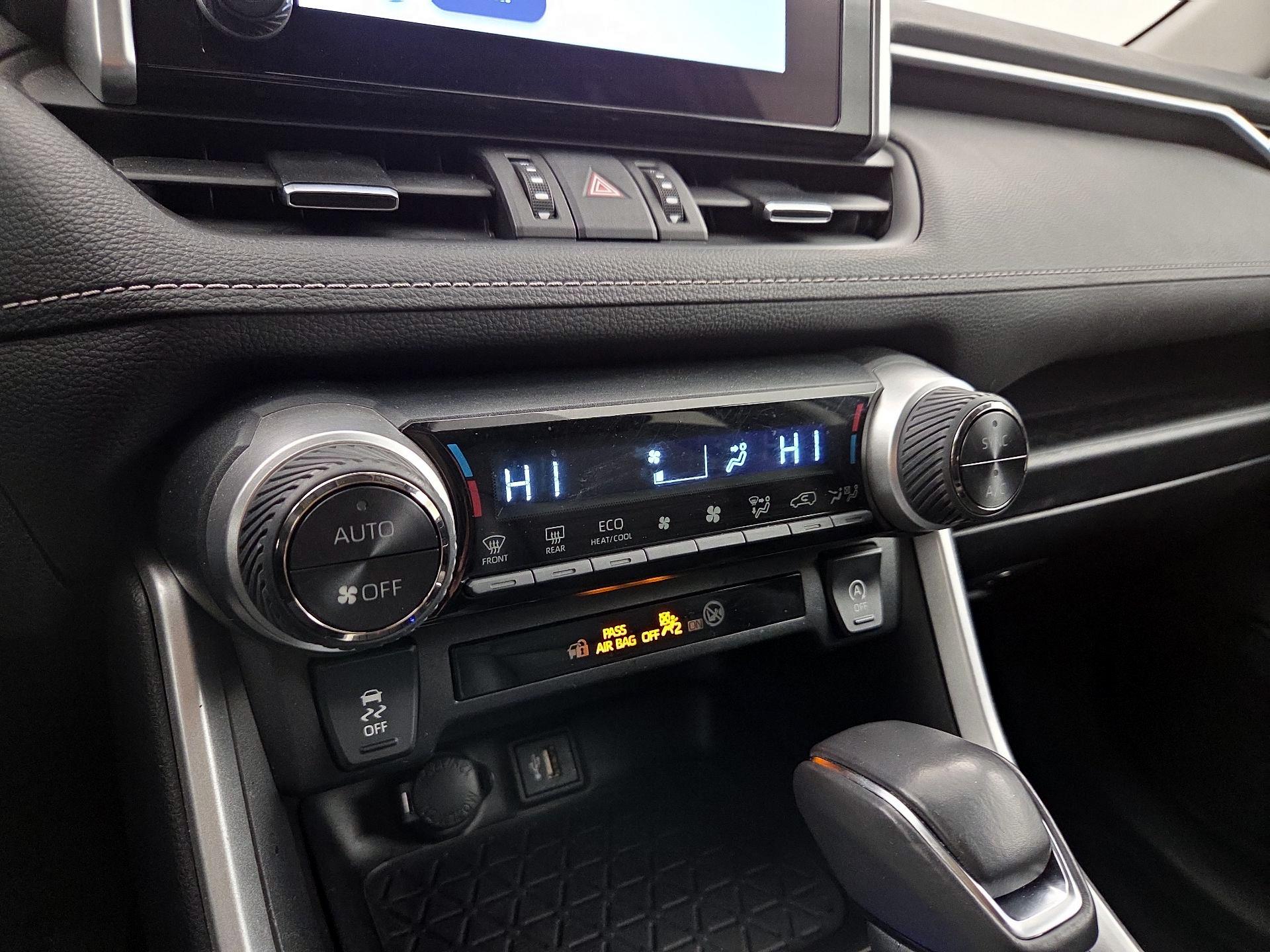 Thumbnail: 2024 Toyota RAV4 - 16