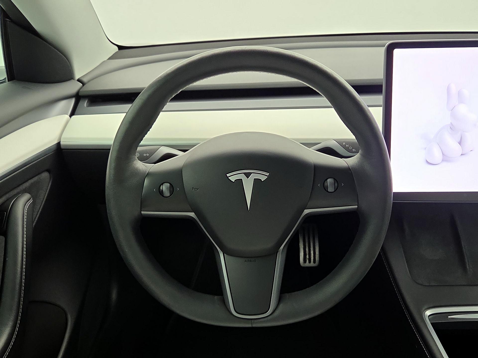 Thumbnail: 2021 Tesla Model 3 - 10