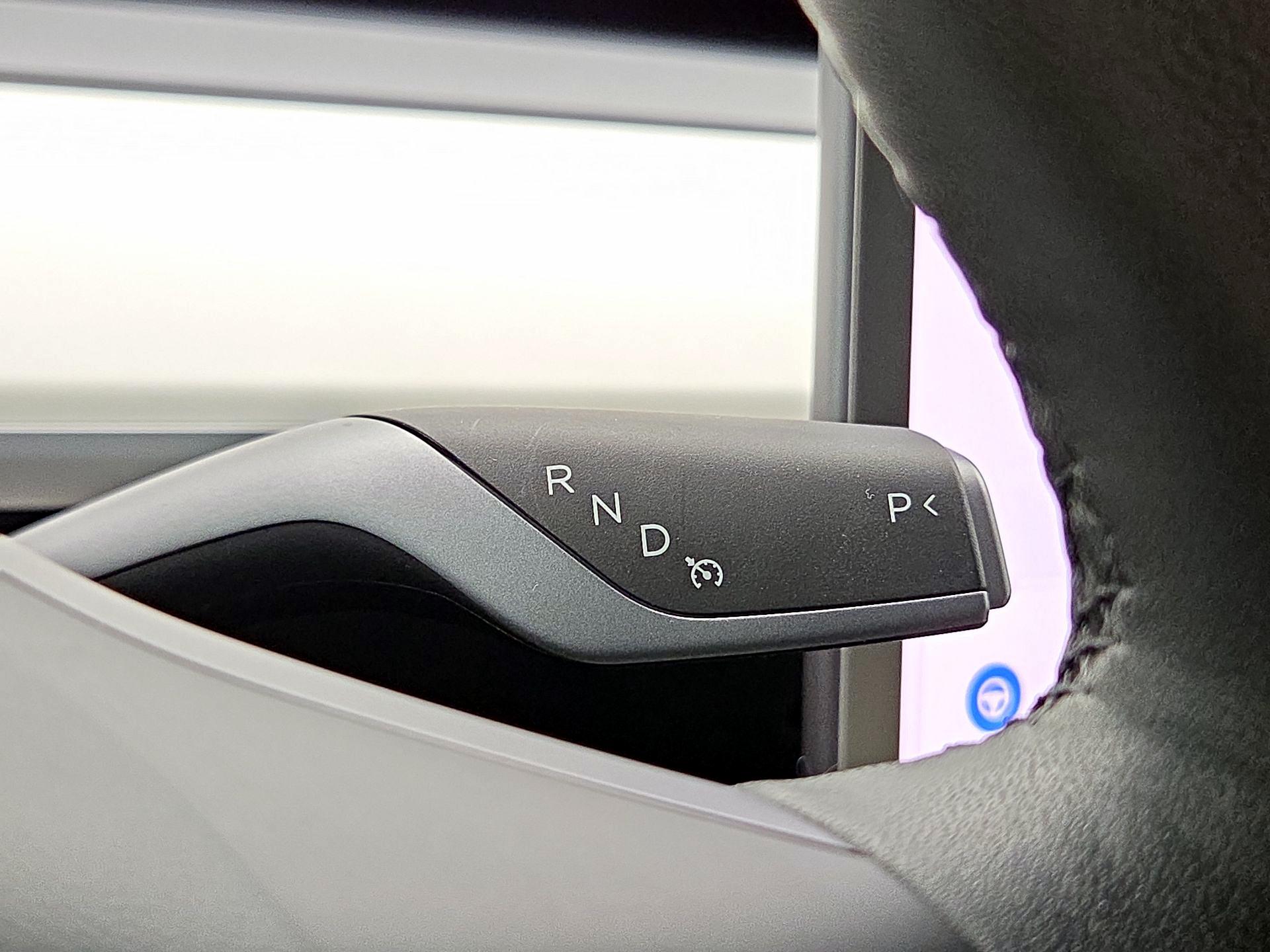 Thumbnail: 2021 Tesla Model 3 - 17