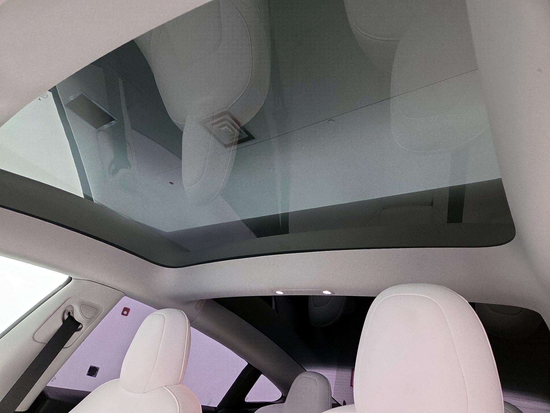 Thumbnail: 2021 Tesla Model 3 - 18