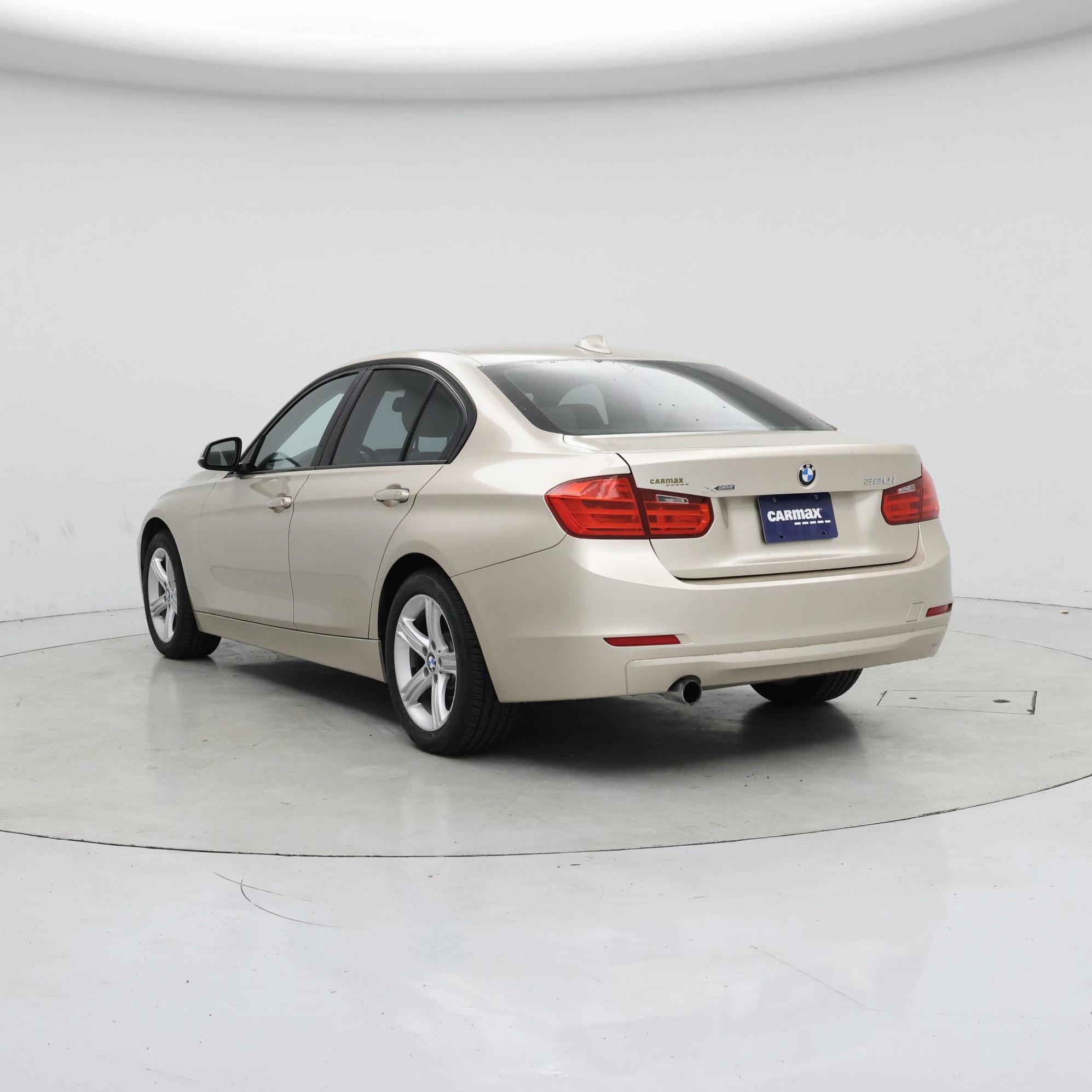 Thumbnail: 2015 BMW 3 Series - 2