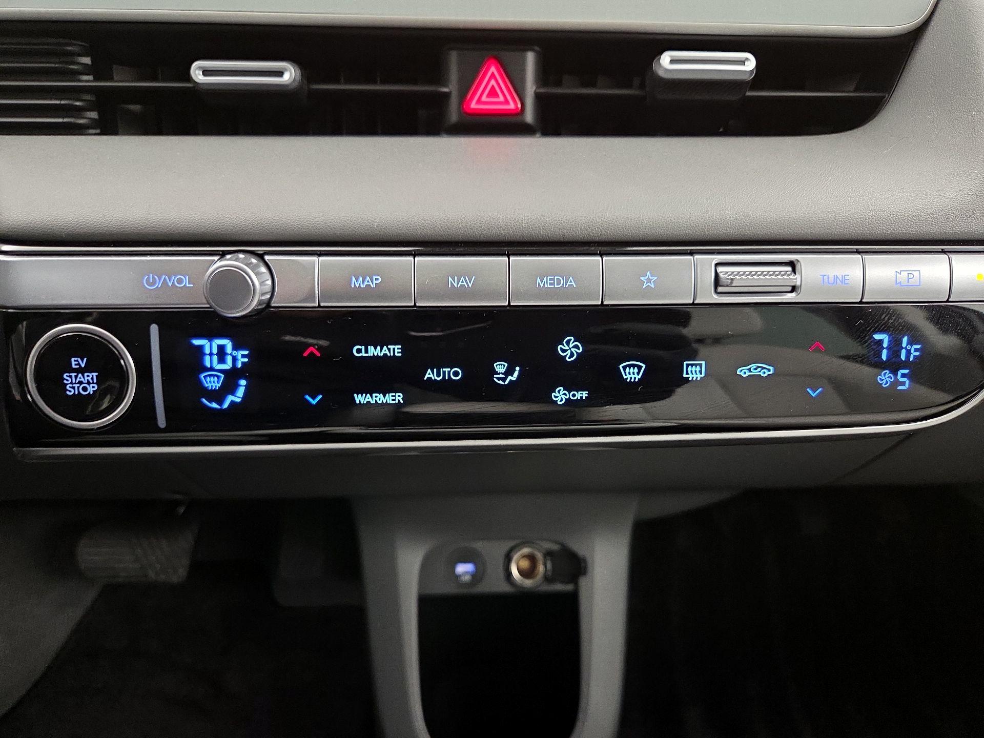 Thumbnail: 2024 Hyundai Ioniq 5 - 17