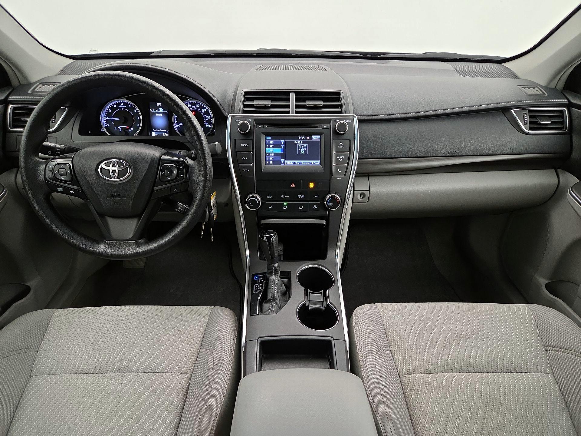 Thumbnail: 2016 Toyota Camry - 9