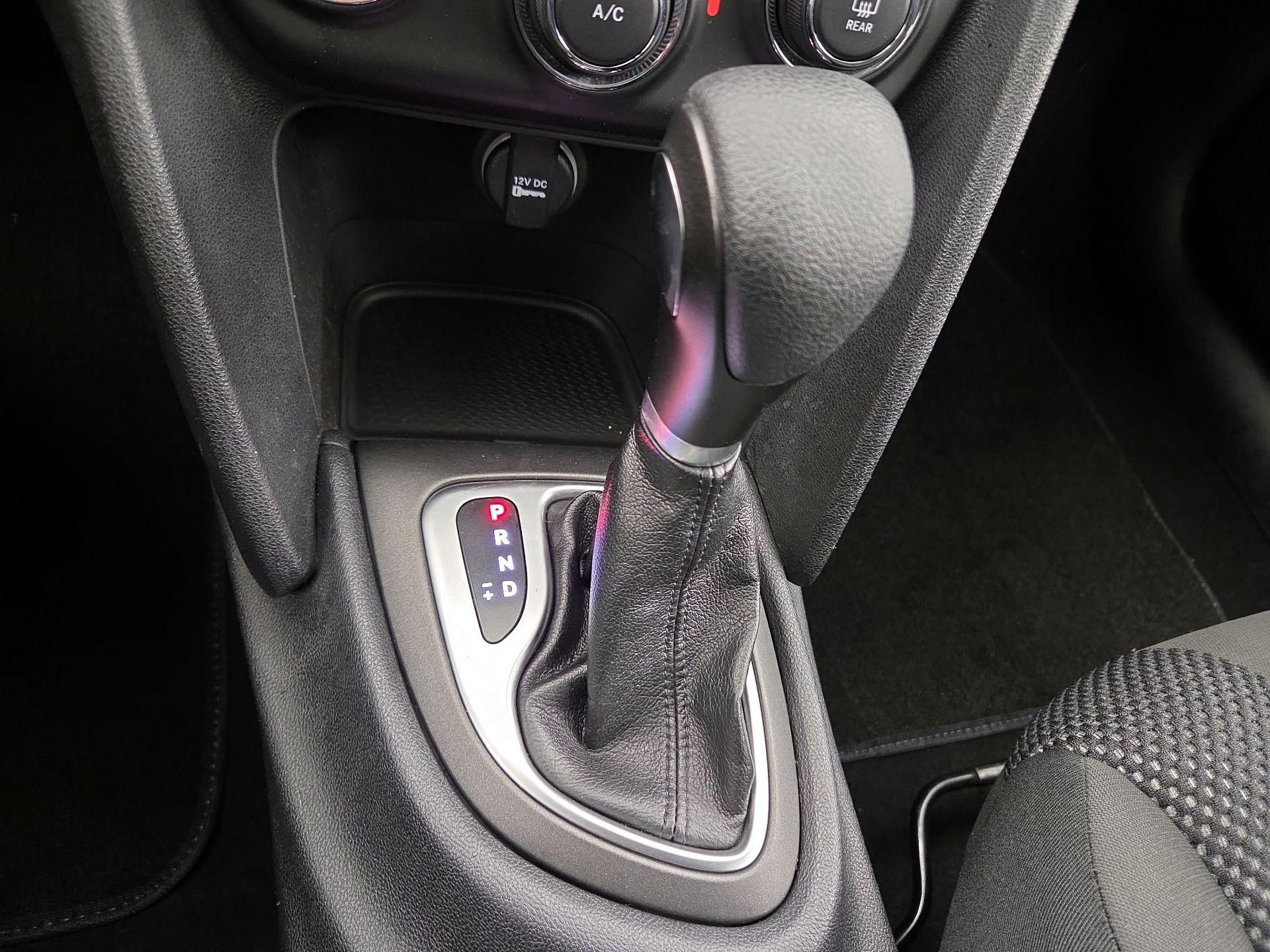 Thumbnail: 2016 Dodge Dart - 16