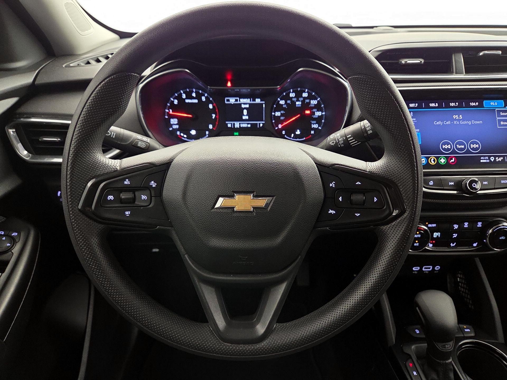 Thumbnail: 2023 Chevrolet TrailBlazer - 10