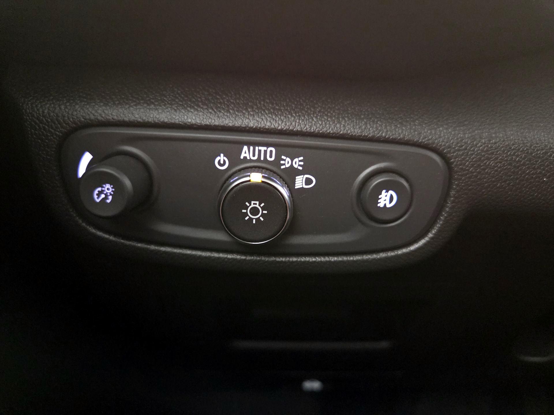 Thumbnail: 2023 Chevrolet TrailBlazer - 13