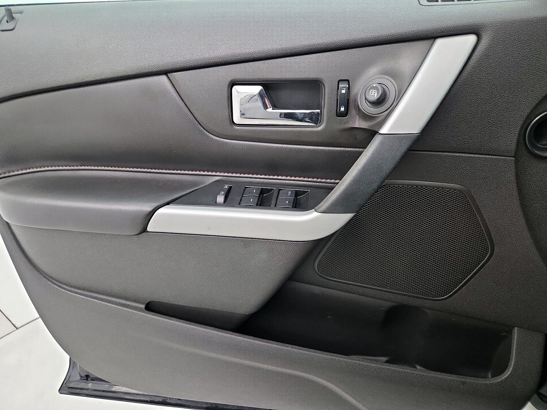 Thumbnail: 2014 Ford Edge - 12