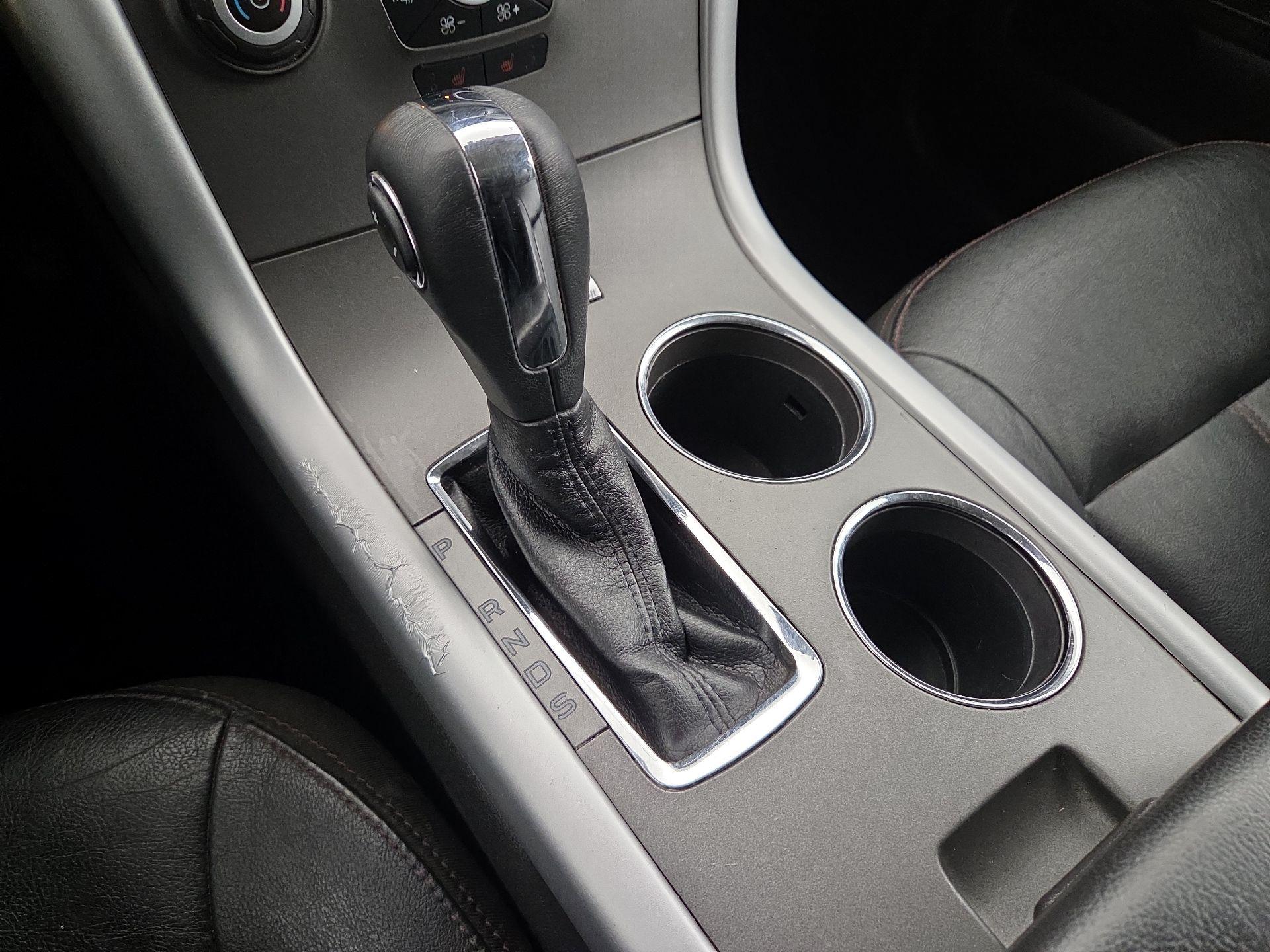 Thumbnail: 2014 Ford Edge - 17