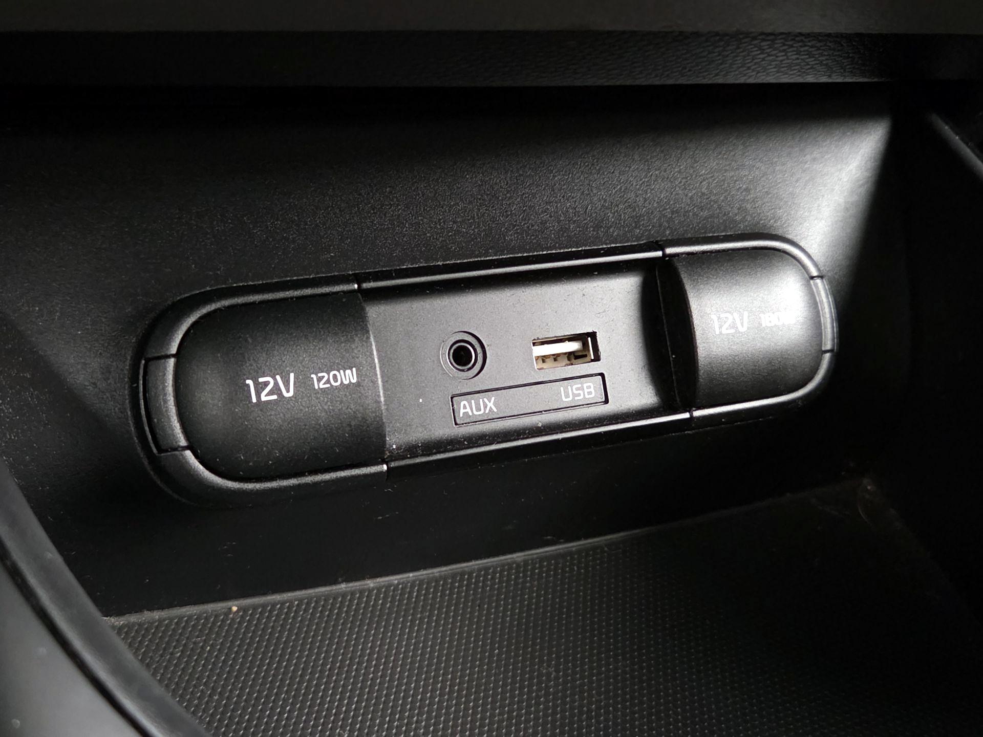 Thumbnail: 2015 Kia Soul - 17