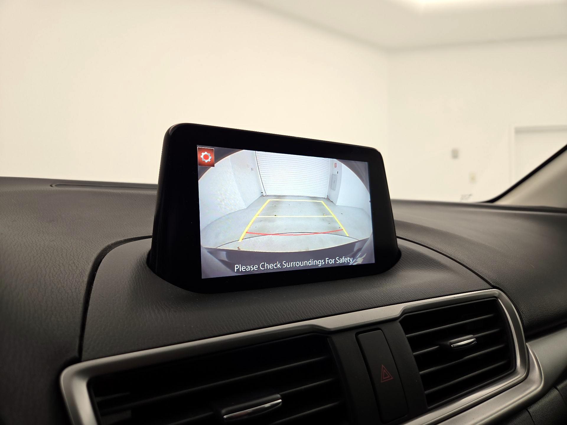 Thumbnail: 2017 Mazda Mazda3 - 14