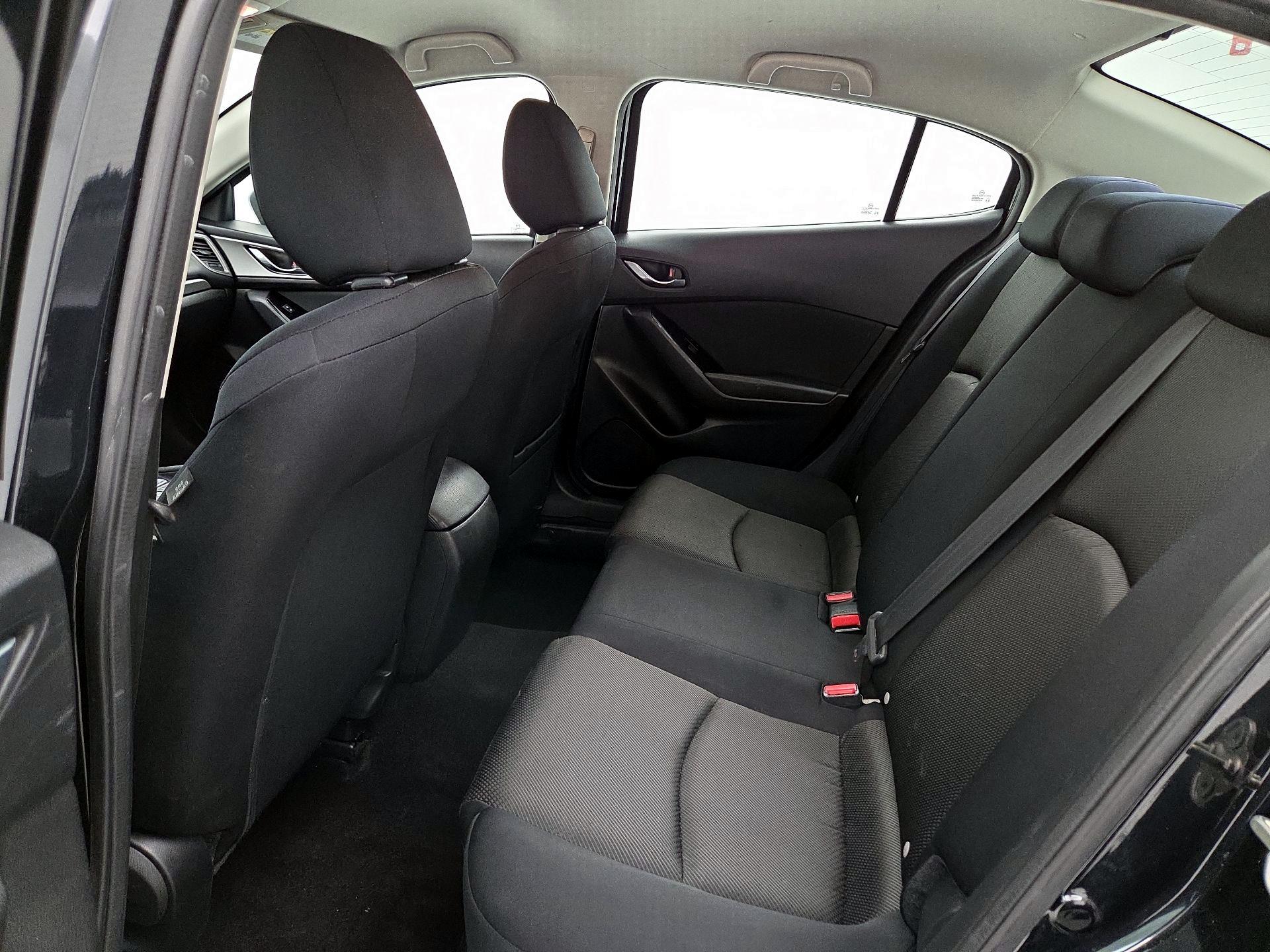 Thumbnail: 2017 Mazda Mazda3 - 19