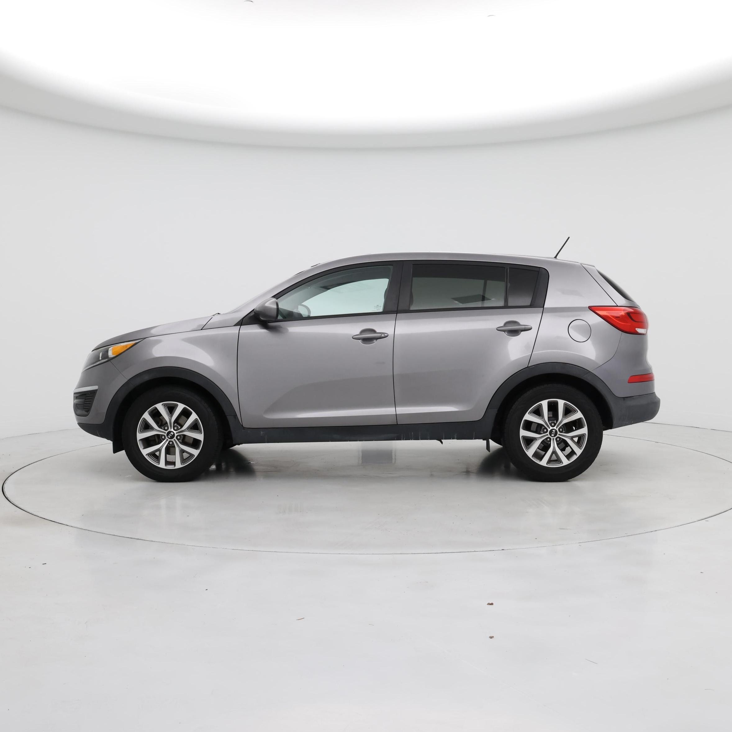 Thumbnail: 2016 Kia Sportage - 3