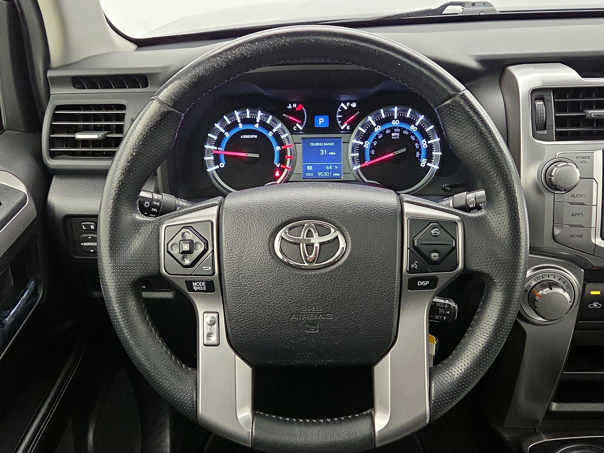 Thumbnail: 2014 Toyota 4Runner - 10