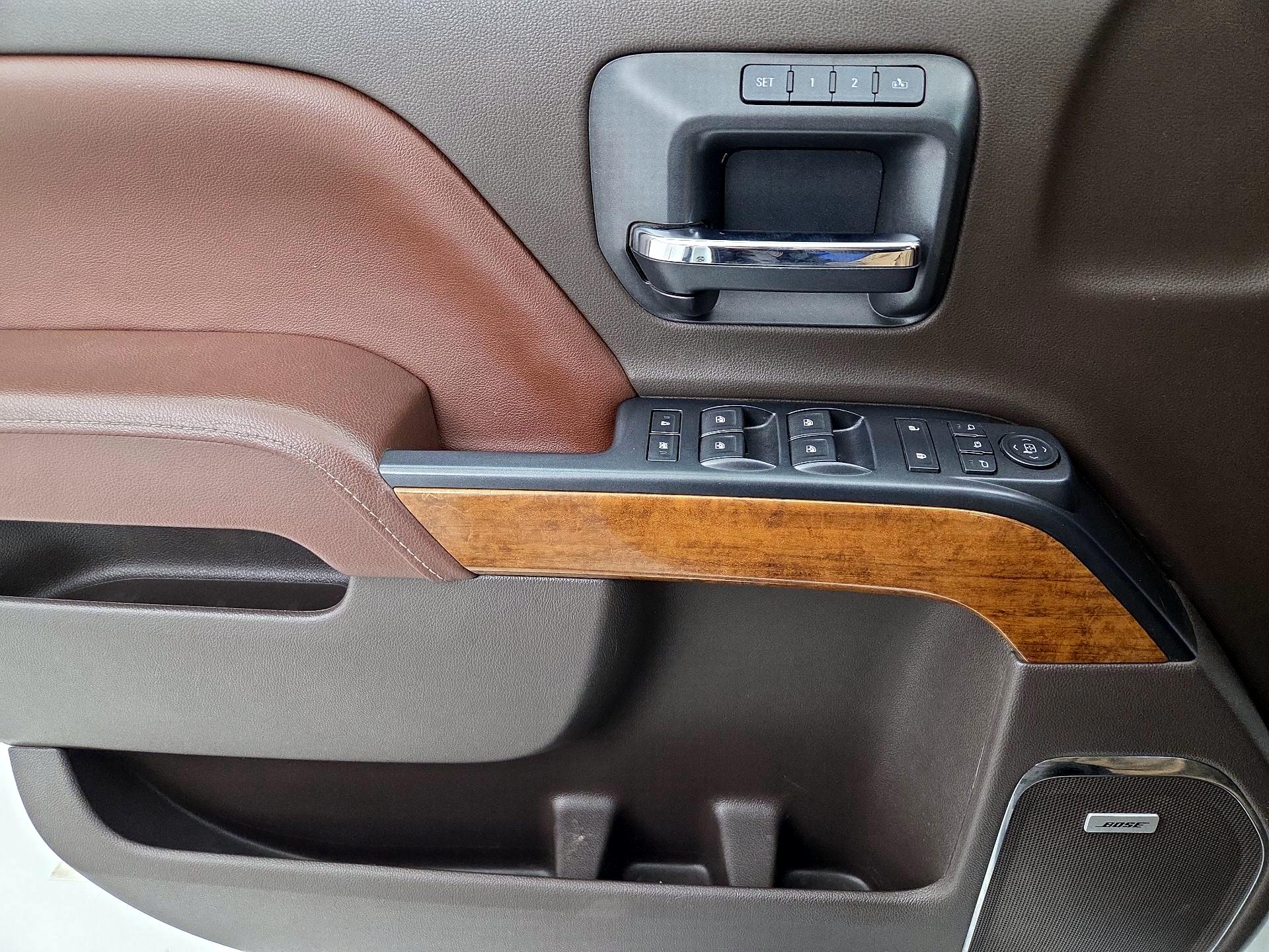 Thumbnail: 2015 Chevrolet Silverado 2500 - 12