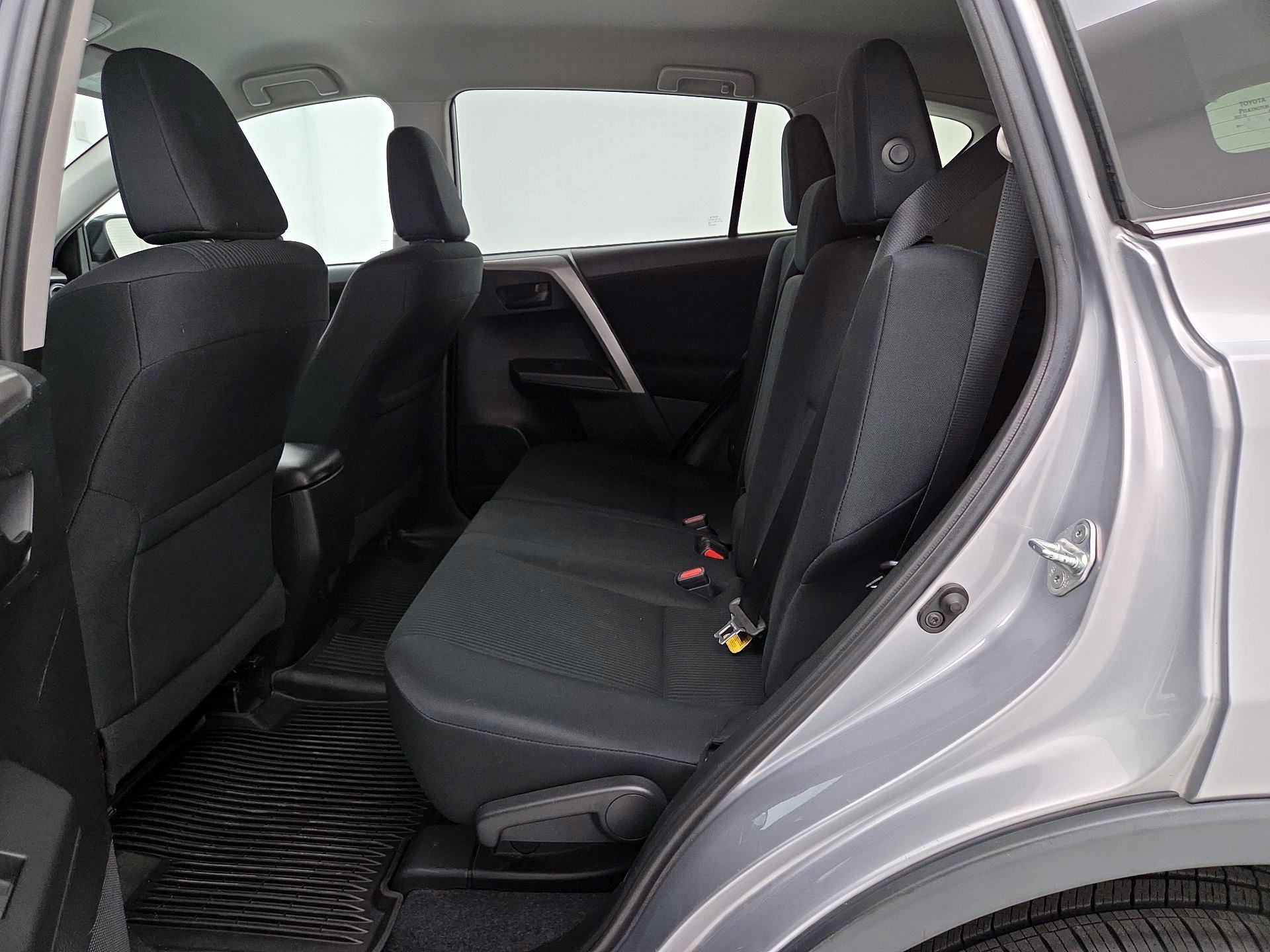 Thumbnail: 2017 Toyota RAV4 - 19